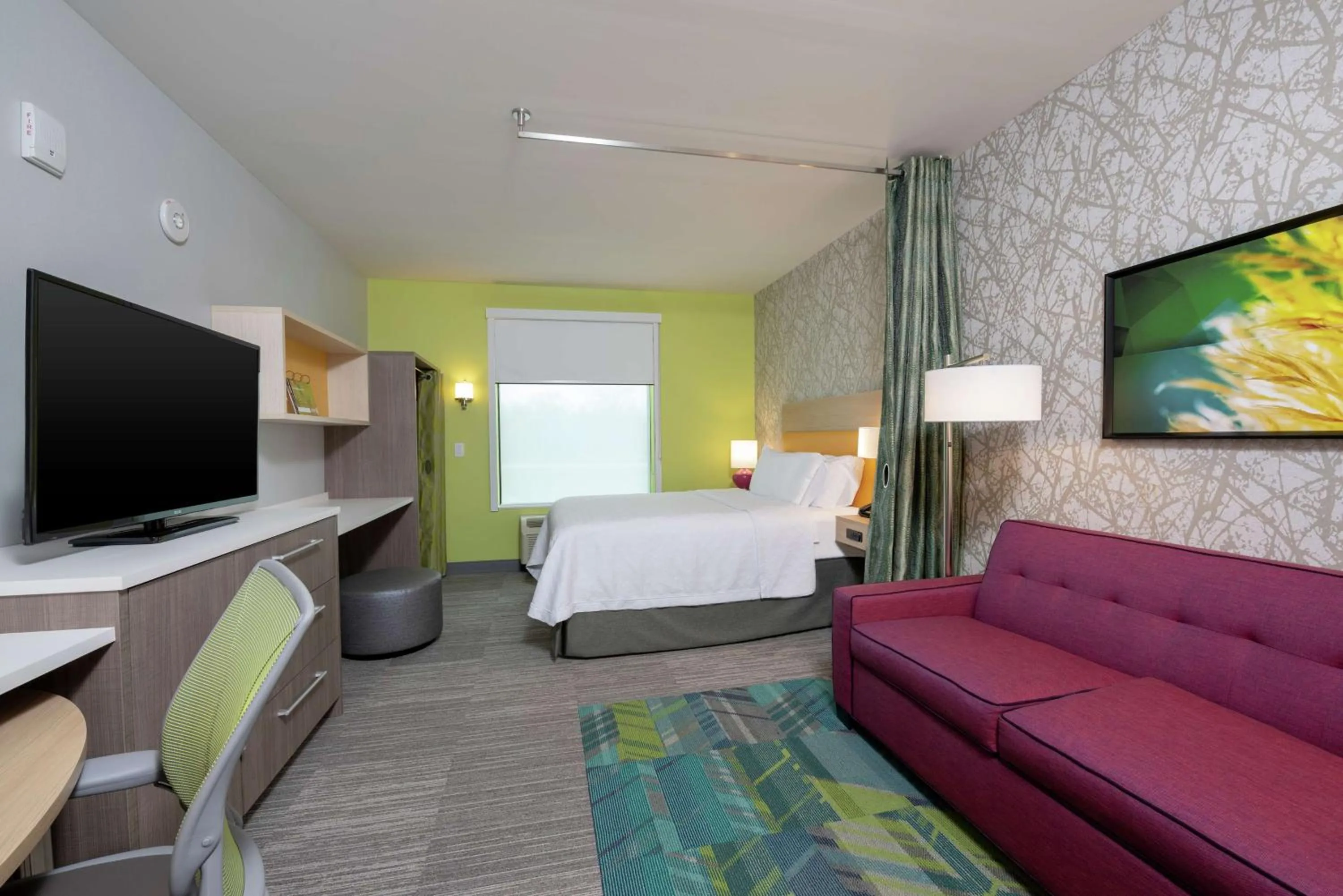 Bedroom, Bed in Home2 Suites By Hilton Indianapolis Airport