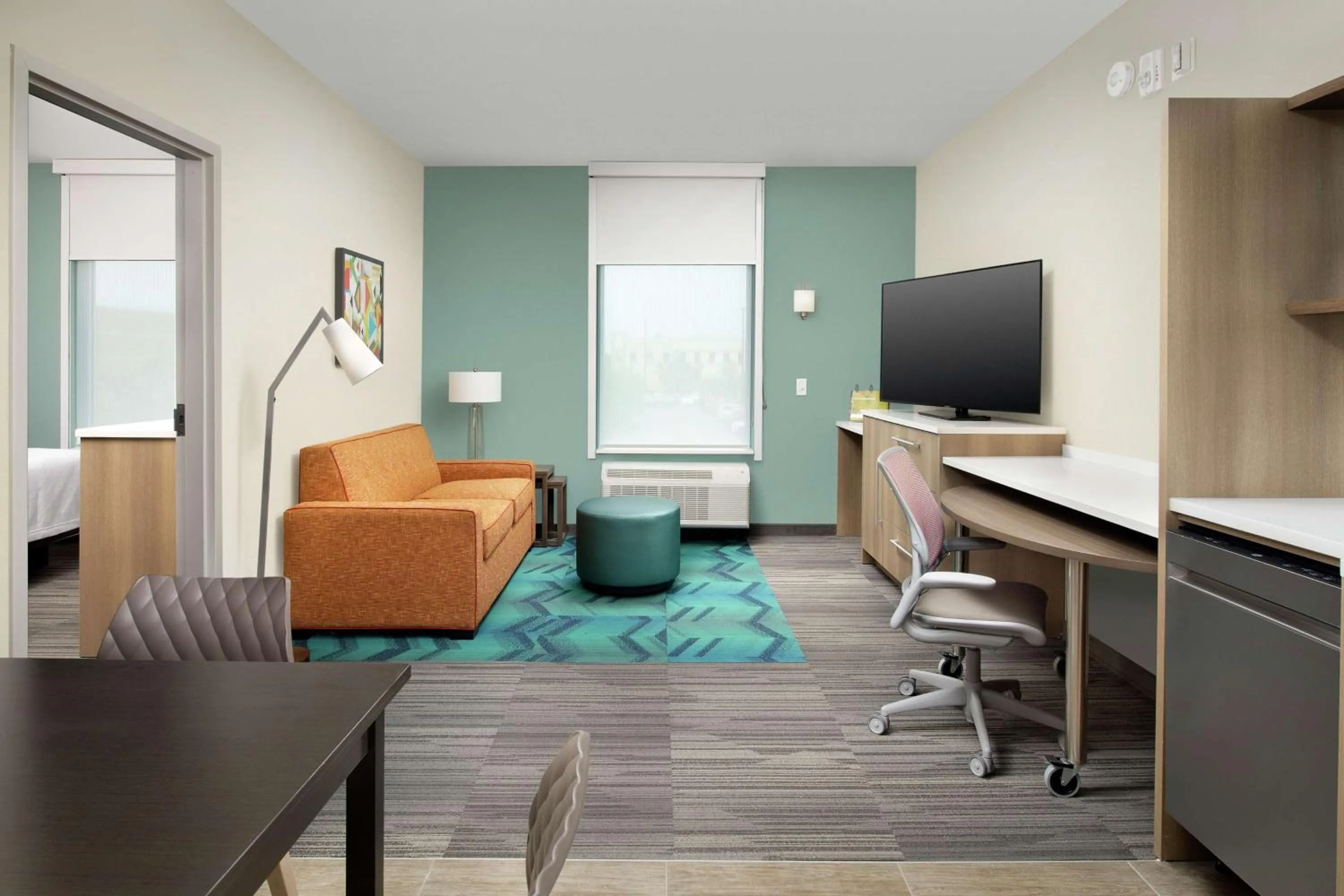 Bedroom in Home2 Suites by Hilton Lakeland South Polk Parkway