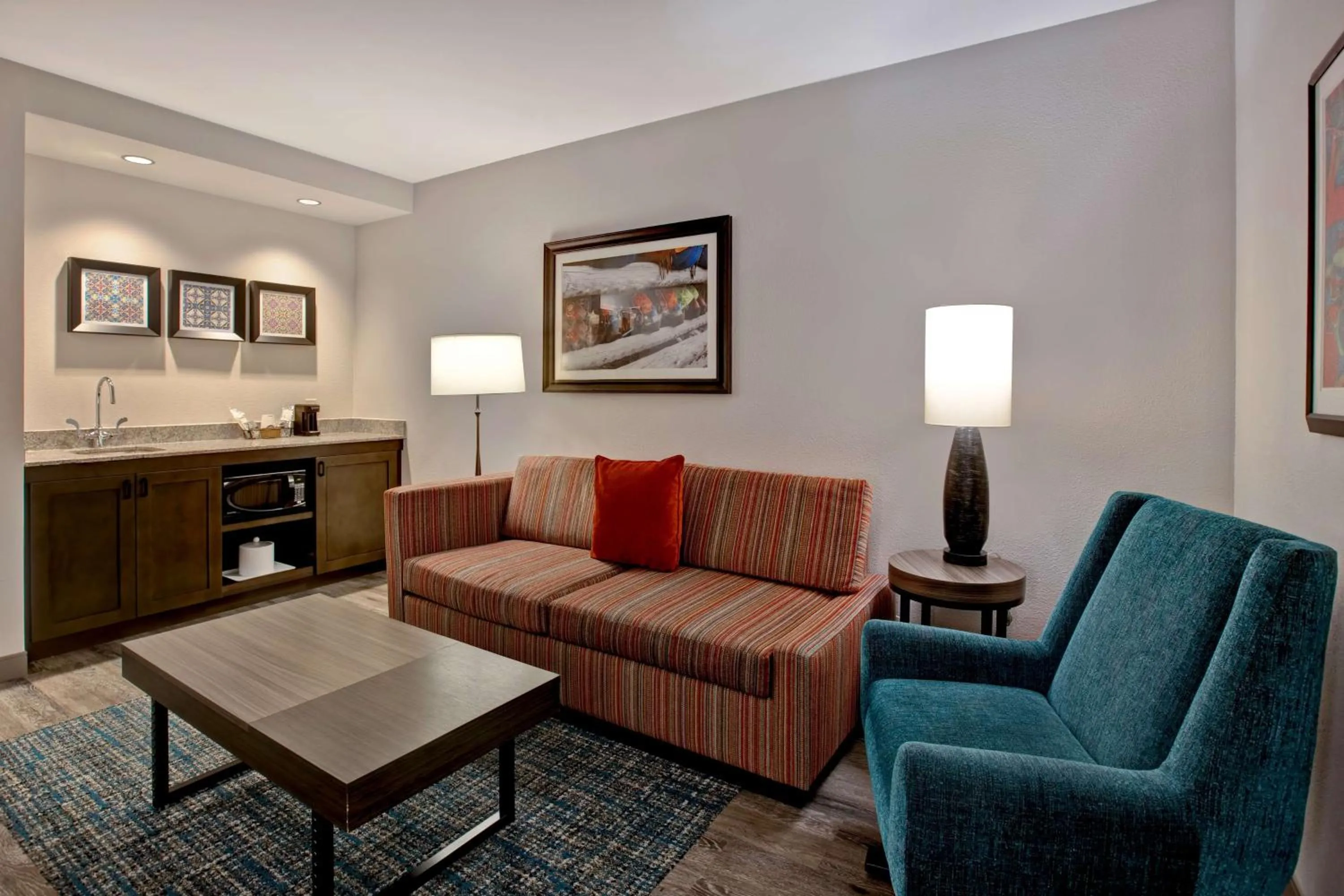 Living room in Hampton Inn & Suites San Antonio Riverwalk