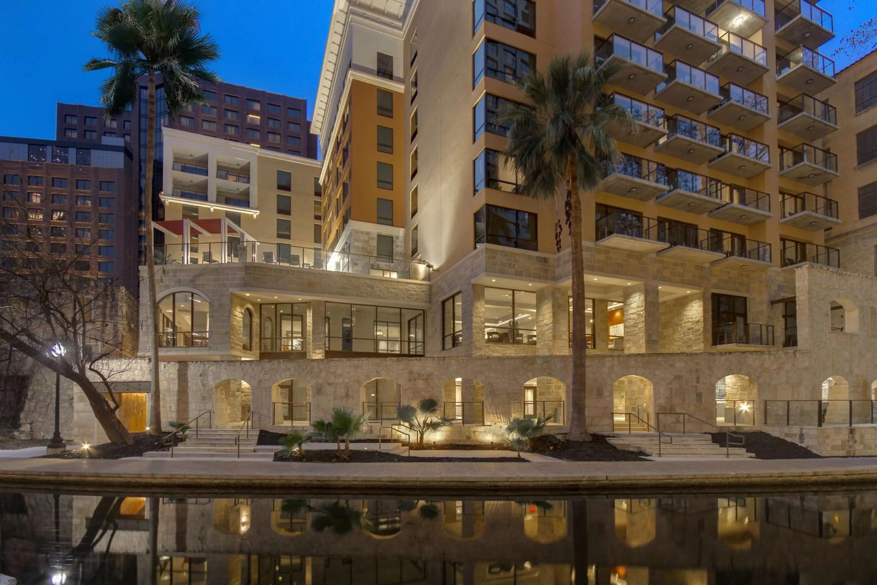 Property building in Hampton Inn & Suites San Antonio Riverwalk