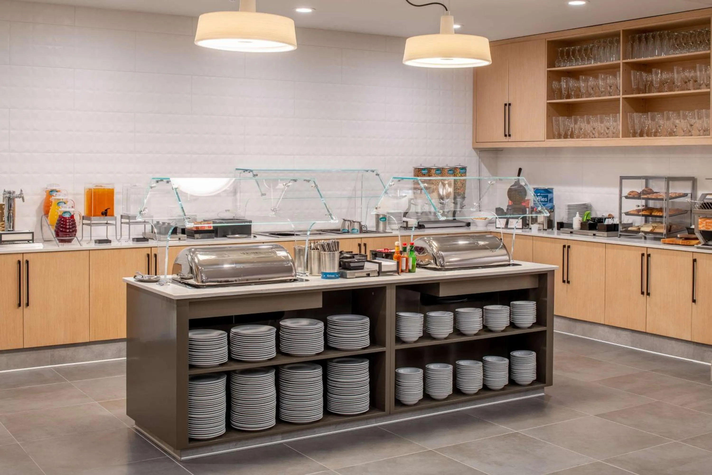 Breakfast in Homewood Suites By Hilton Belmont