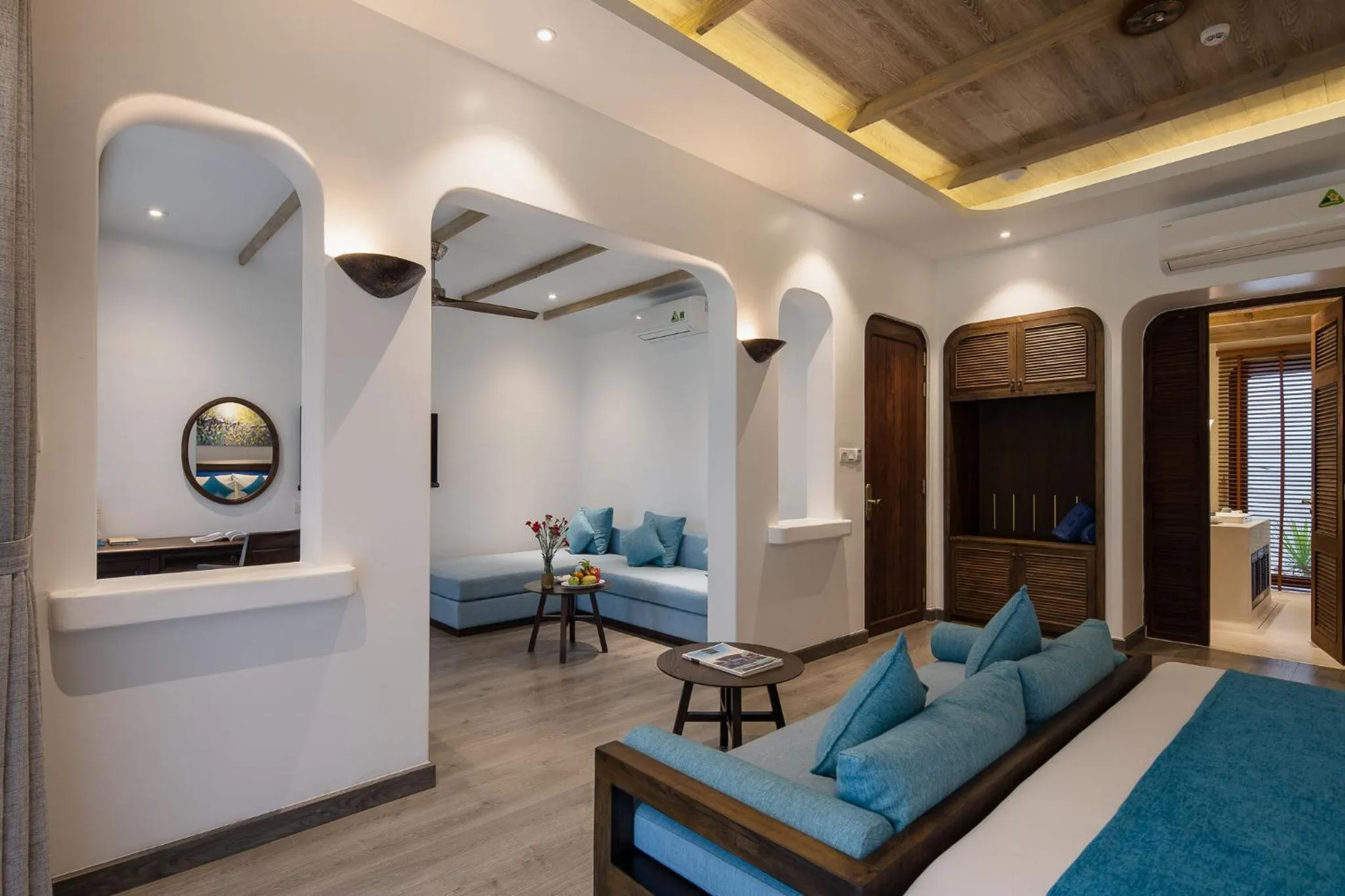 Living room, Bed in Stelia Beach Resort