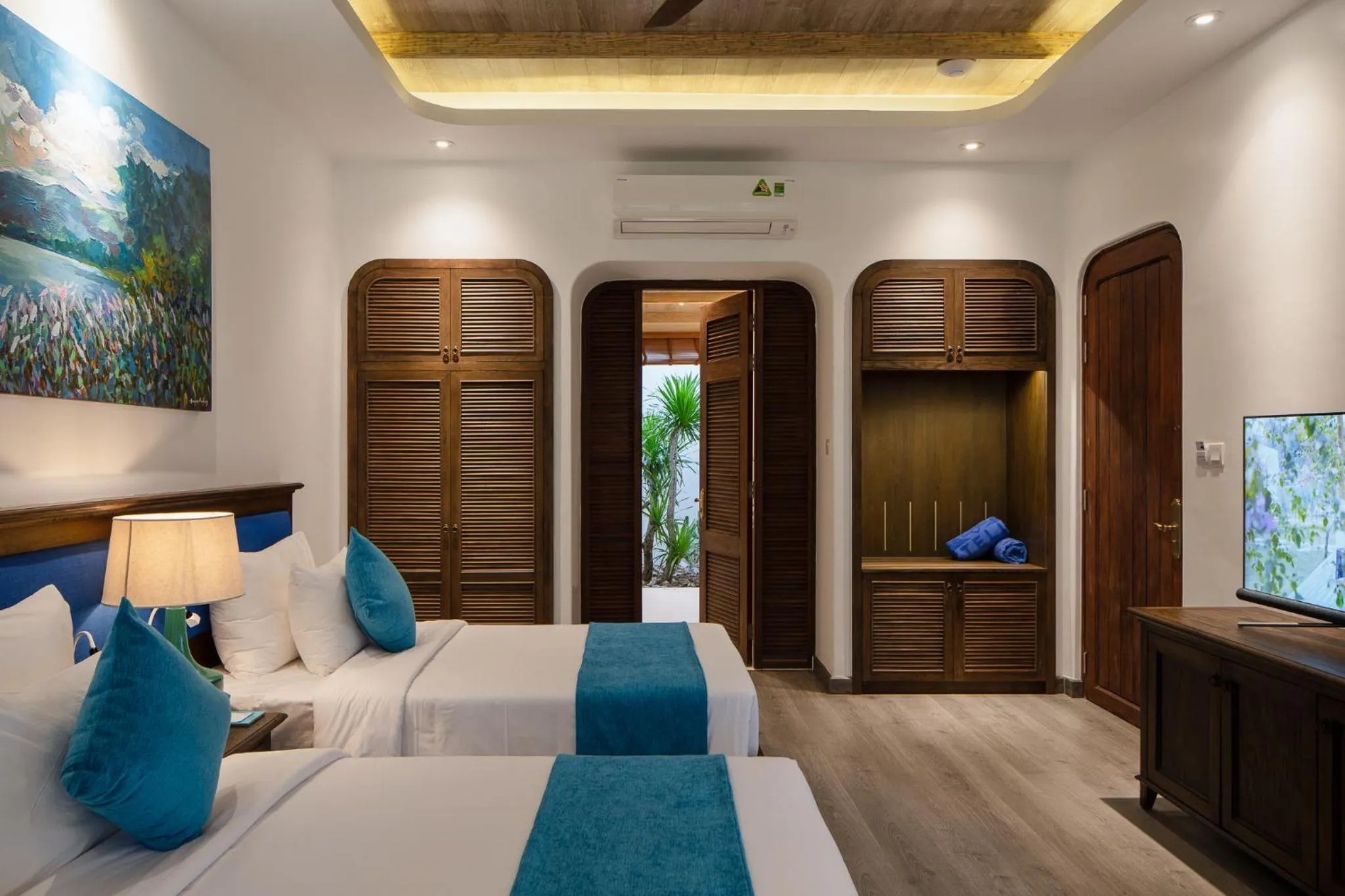 Property building, Bed in Stelia Beach Resort