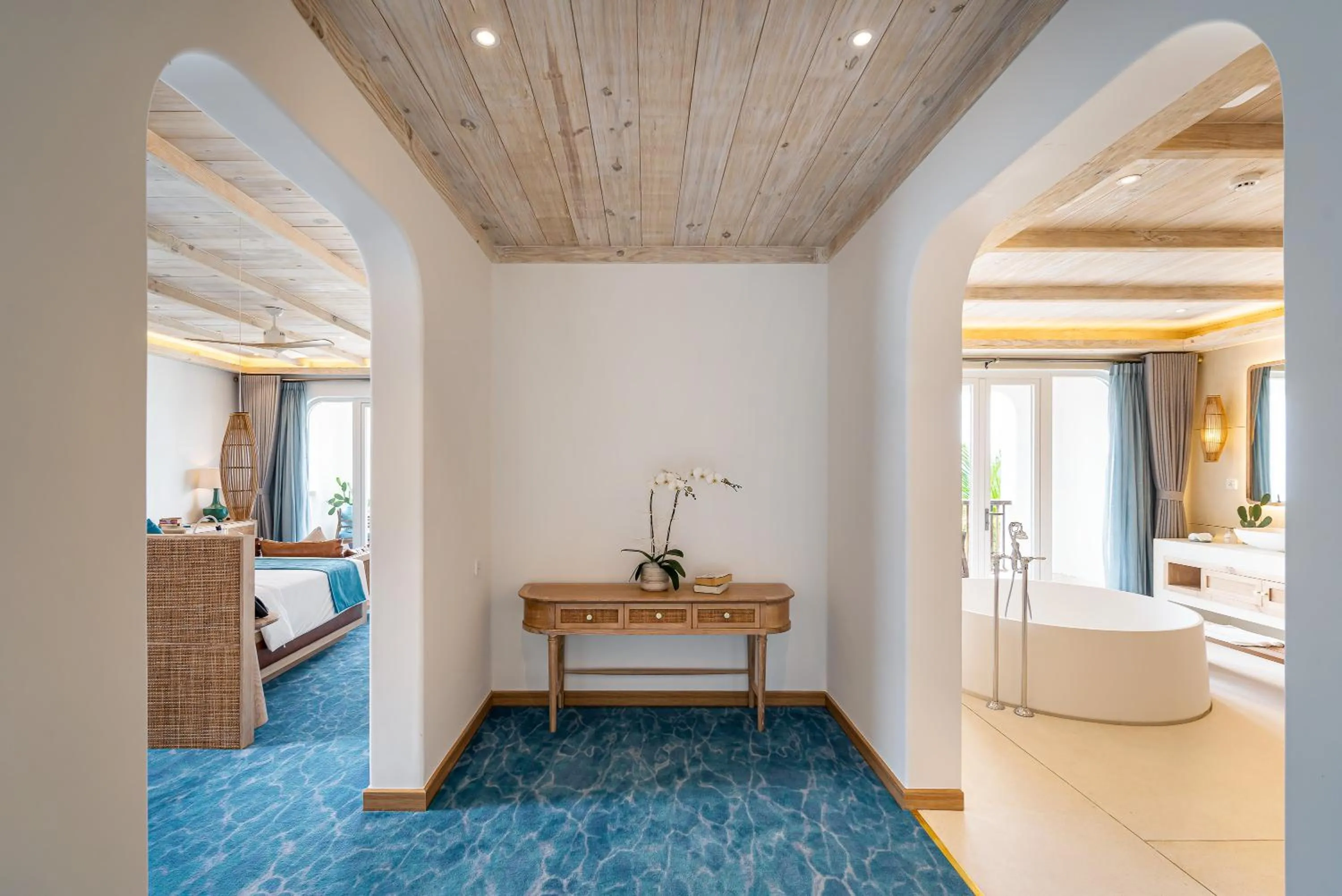 Photo of the whole room, Bed in Stelia Beach Resort