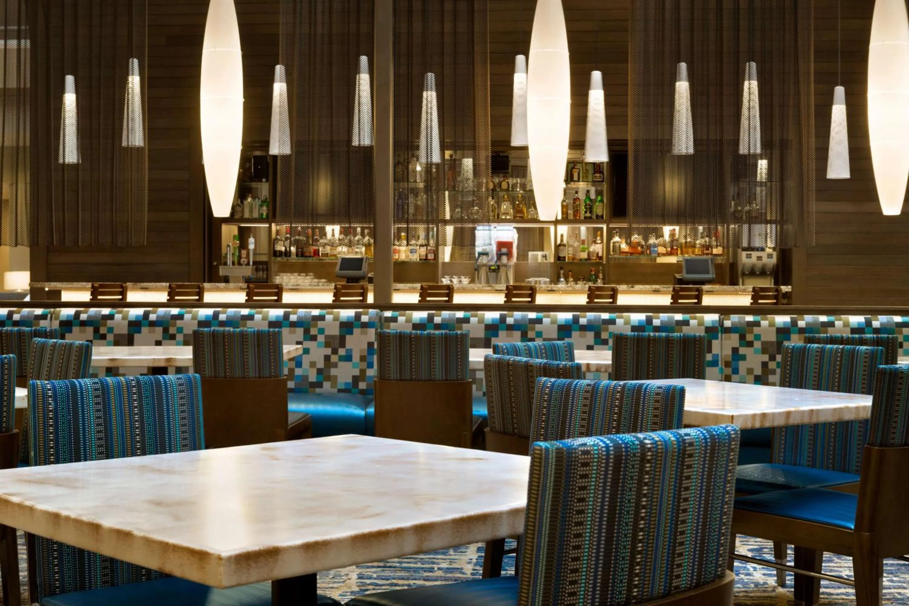 Restaurant/places to eat in Embassy Suites San Antonio Airport