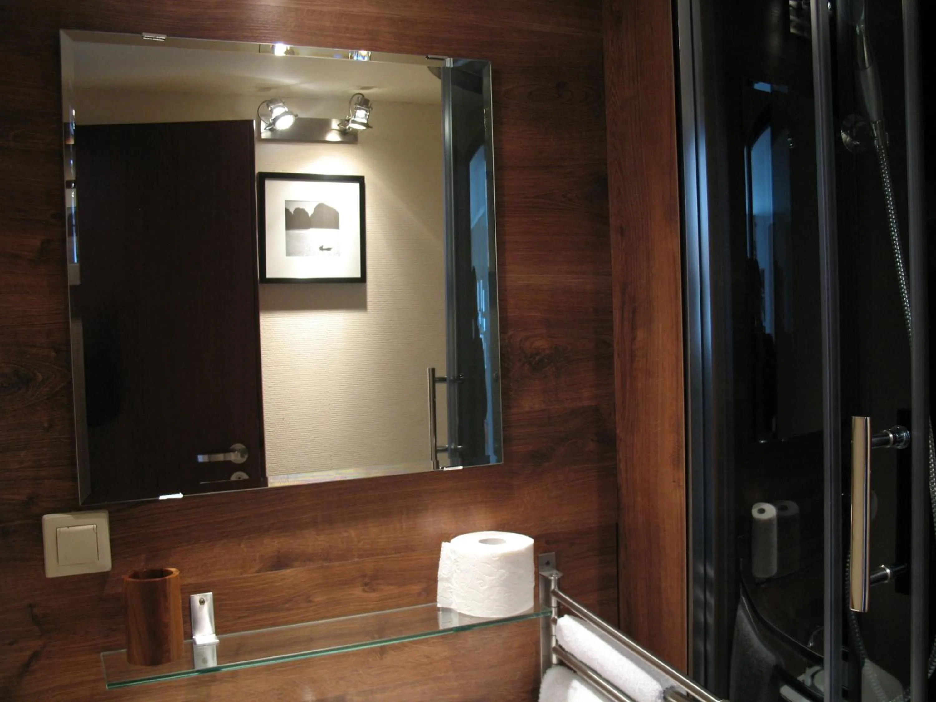 Bathroom in Willa Pod Aniołem - Pokoje Gościnne & Apartamenty z widokiem na góry