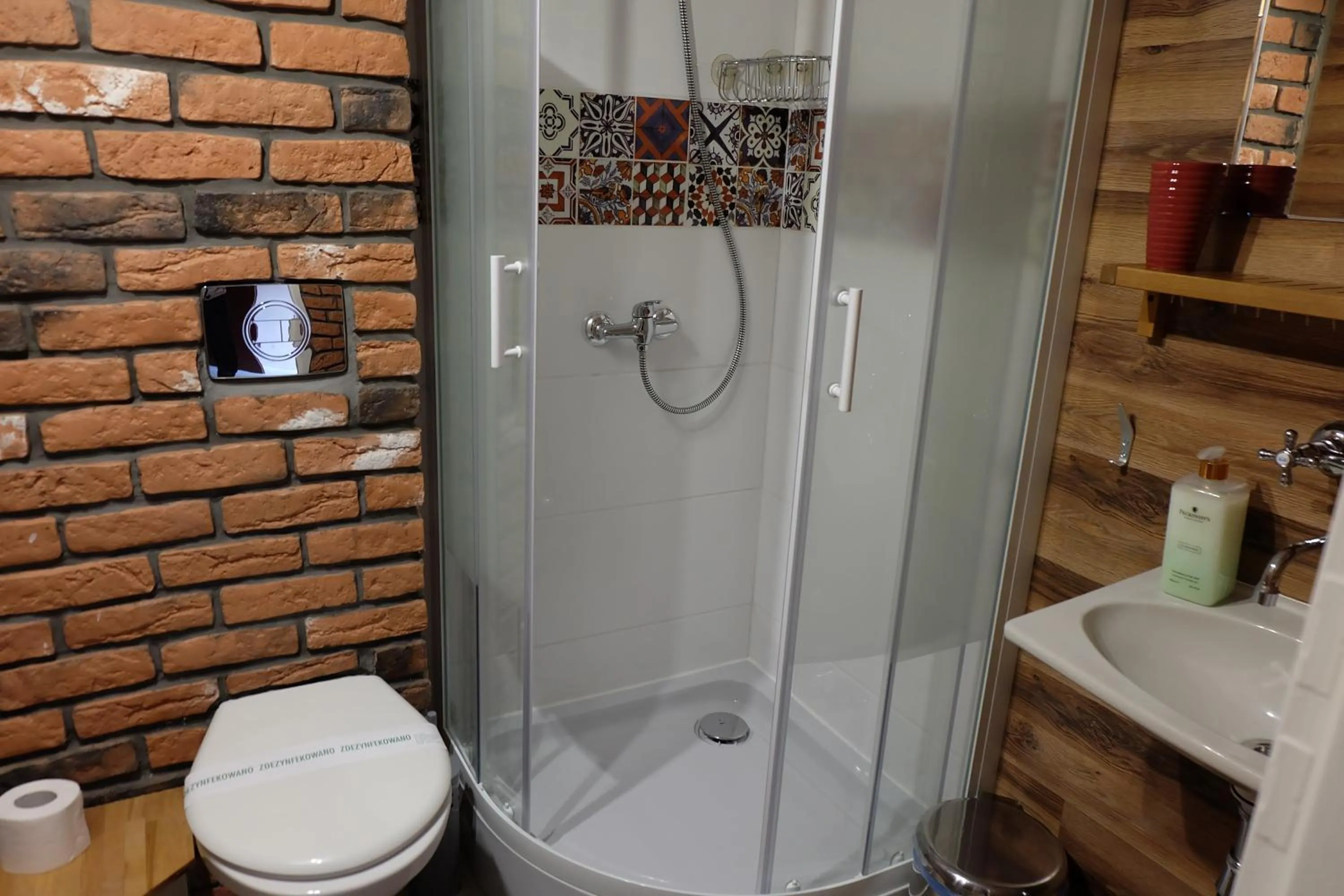 Bathroom in Willa Pod Aniołem - Pokoje Gościnne & Apartamenty z widokiem na góry