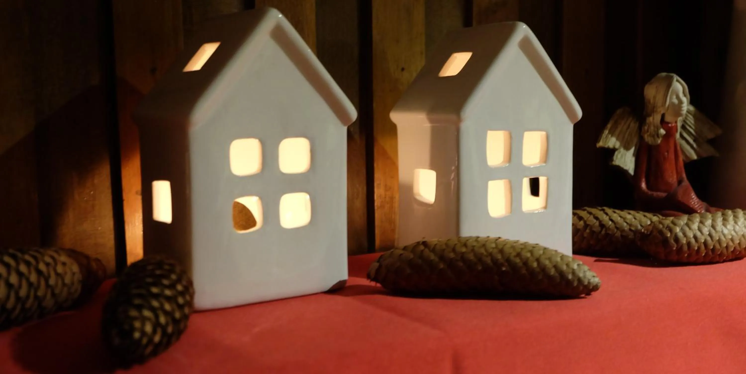 Winter, Bed in Willa Pod Aniołem - Pokoje Gościnne & Apartamenty z widokiem na góry