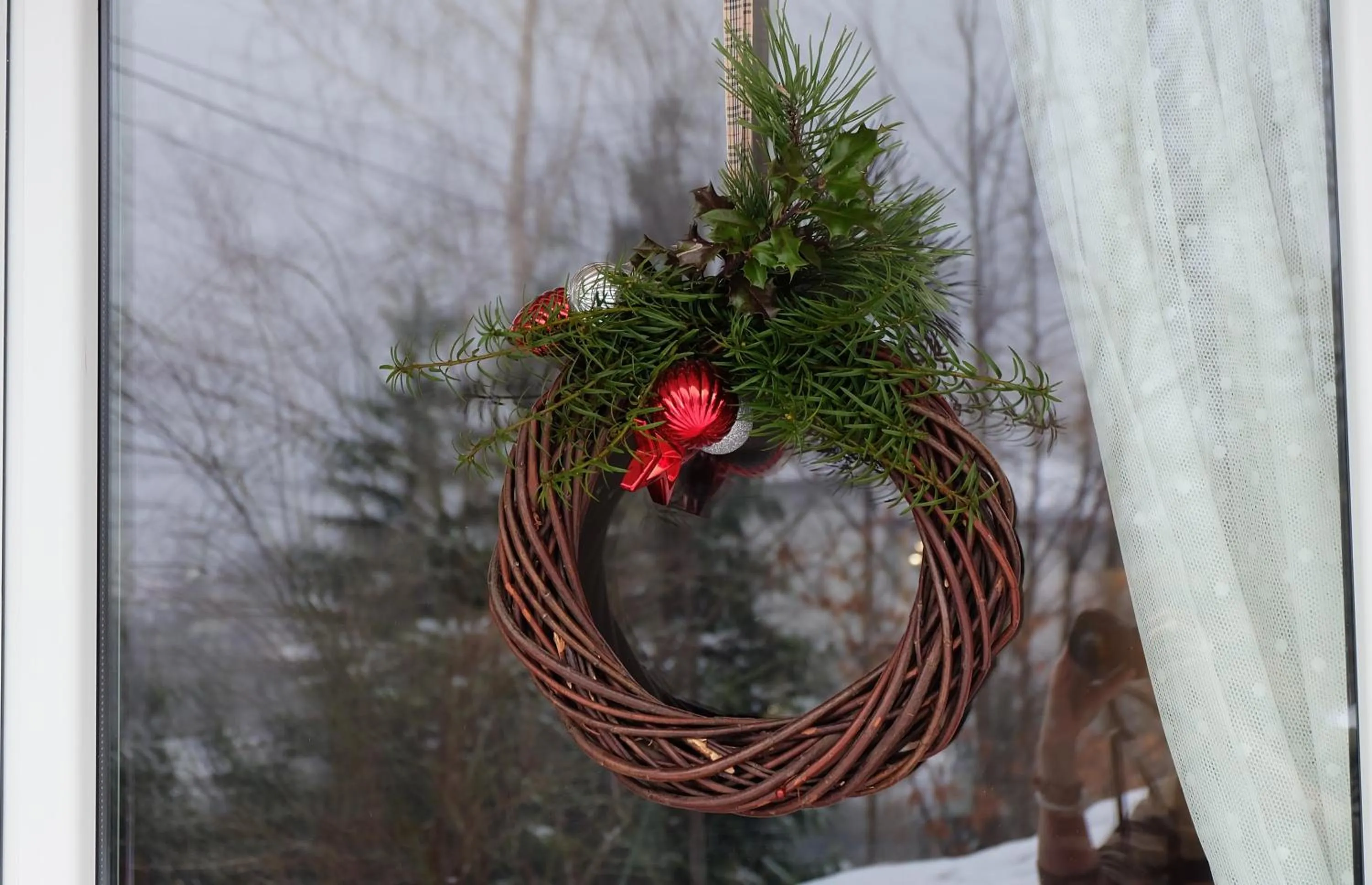 Winter in Willa Pod Aniołem - Pokoje Gościnne & Apartamenty z widokiem na góry