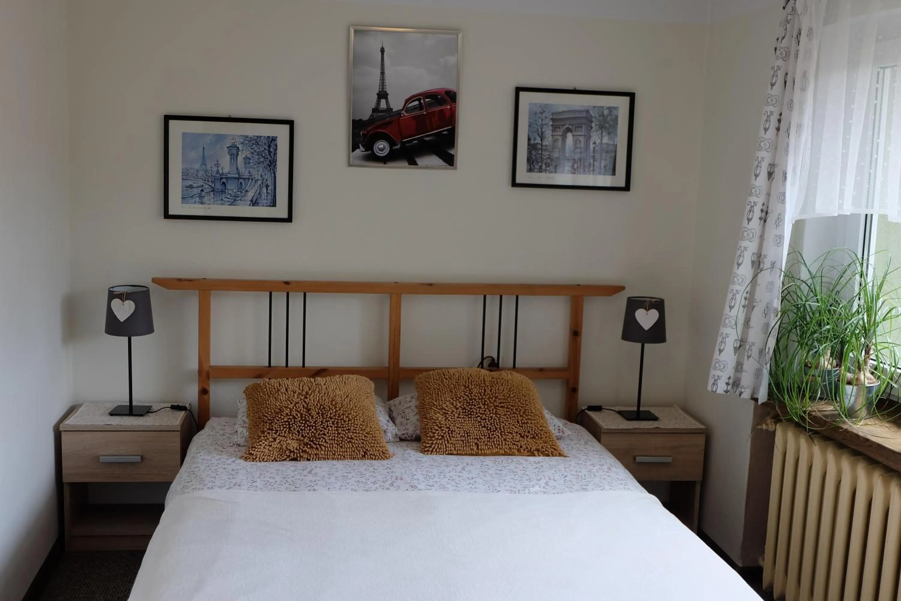 Bed in Willa Pod Aniołem - Pokoje Gościnne & Apartamenty z widokiem na góry