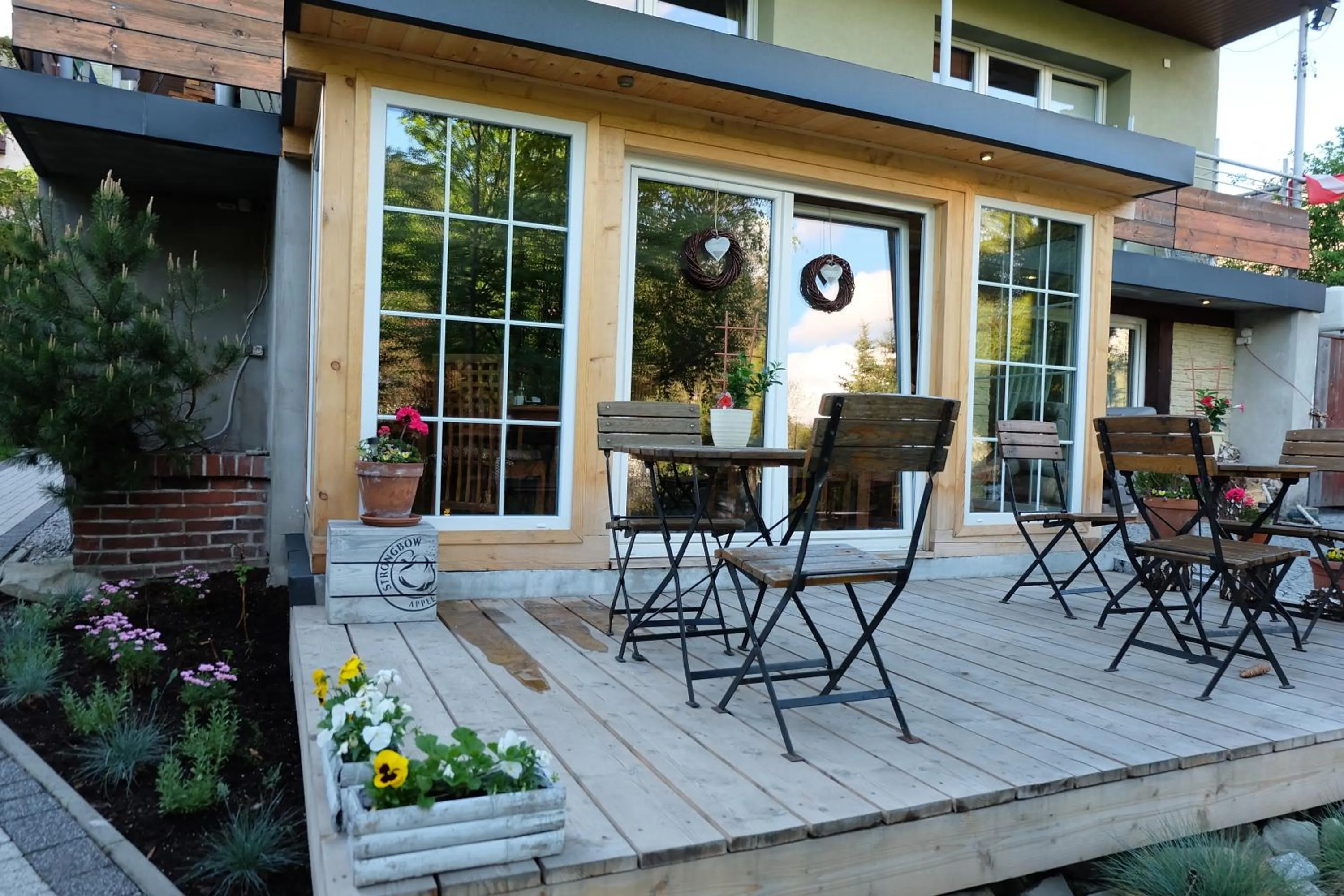 Dining area in Willa Pod Aniołem - Pokoje Gościnne & Apartamenty z widokiem na góry