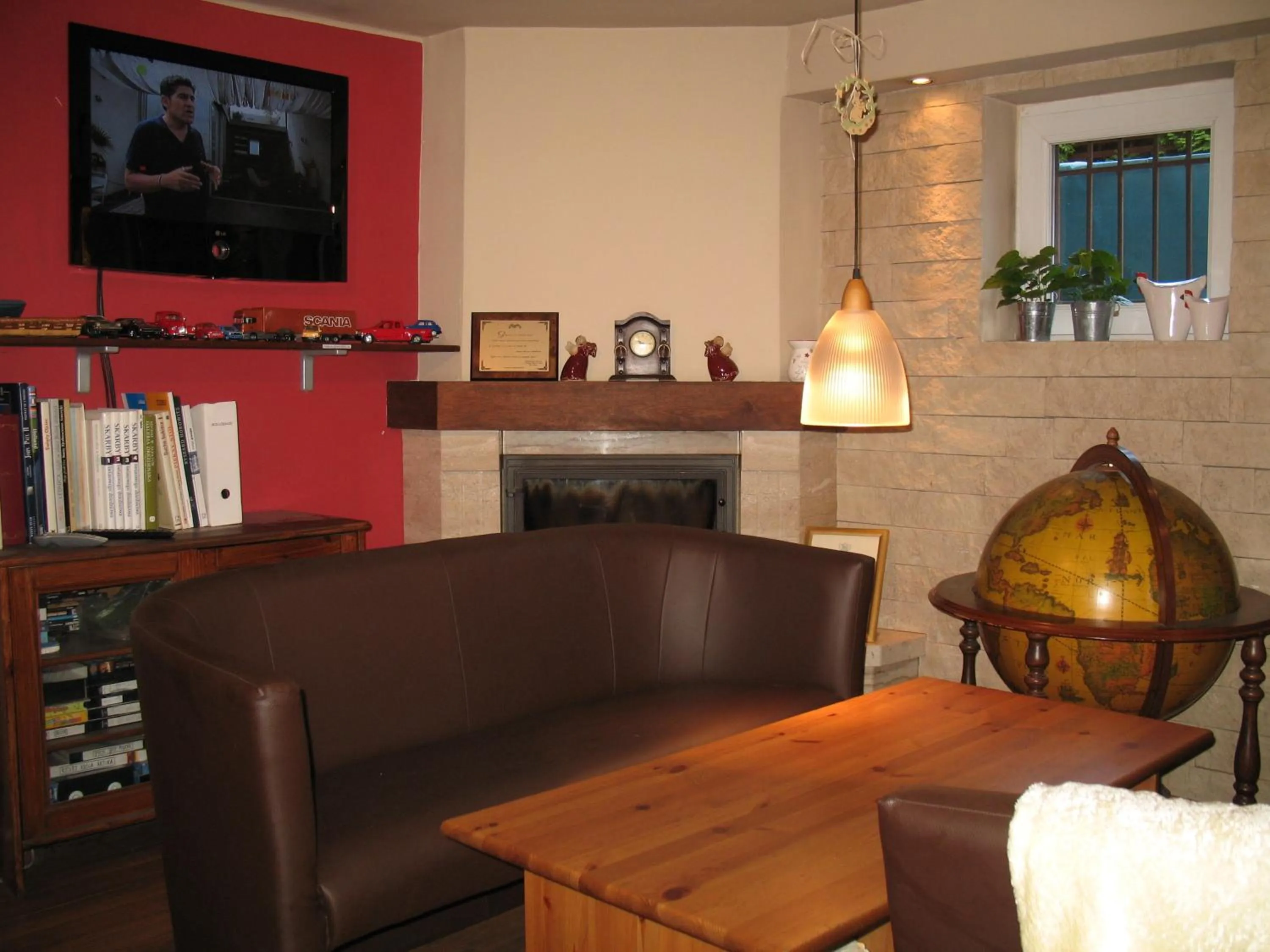 Communal lounge/ TV room in Willa Pod Aniołem - Pokoje Gościnne & Apartamenty z widokiem na góry