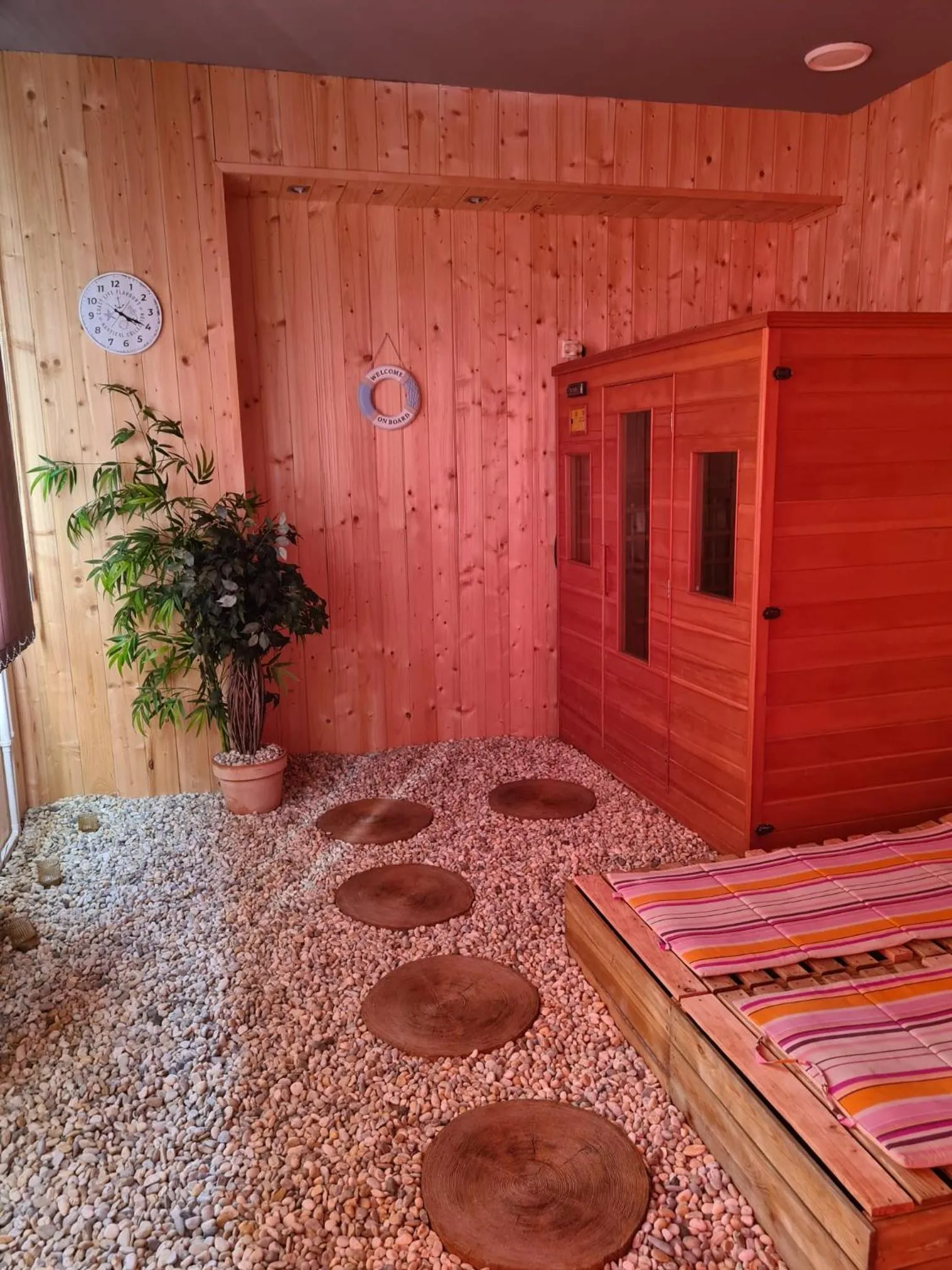 Swimming pool in Hotel Montenegro