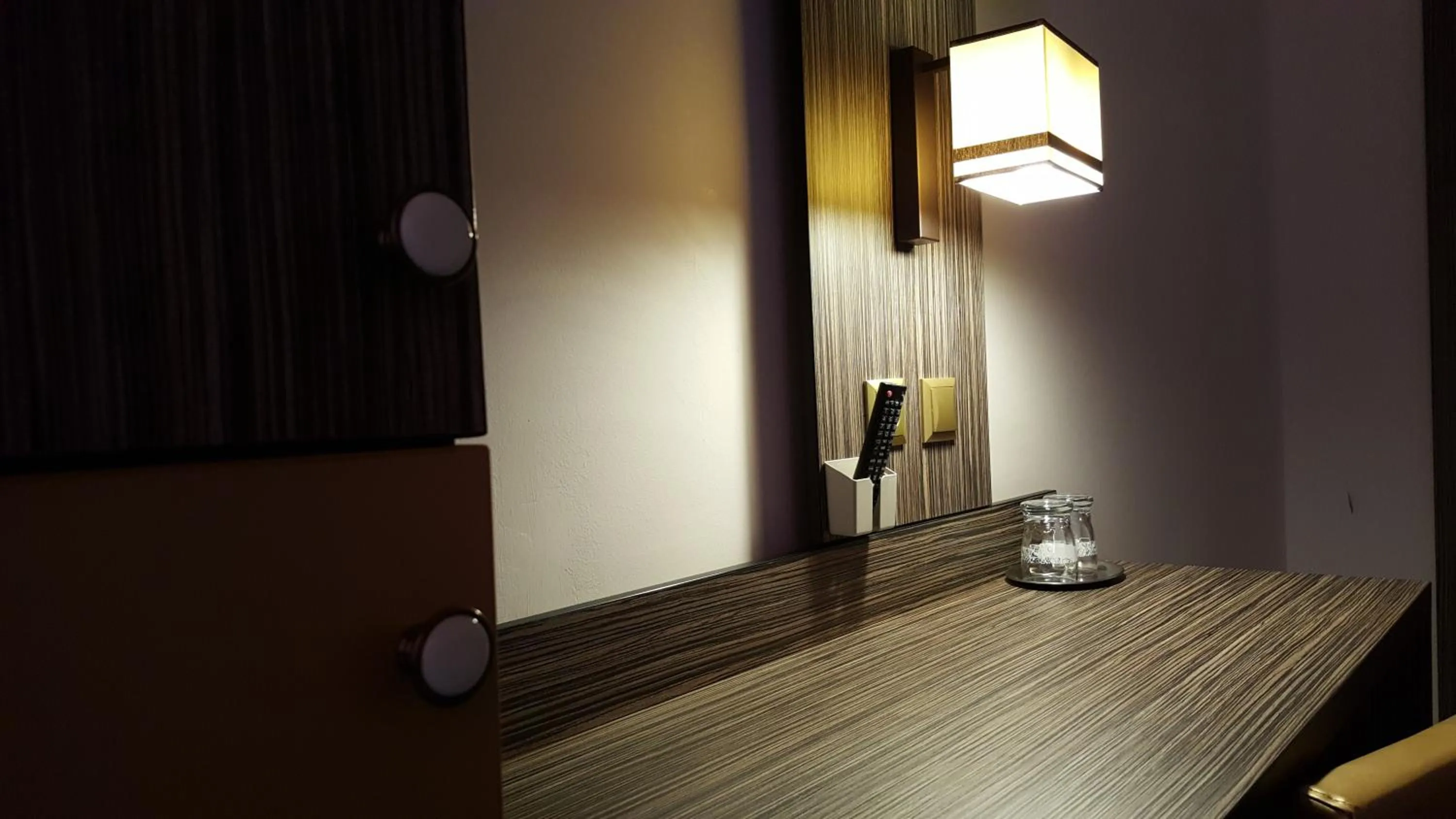 Library in Hotel Montenegro