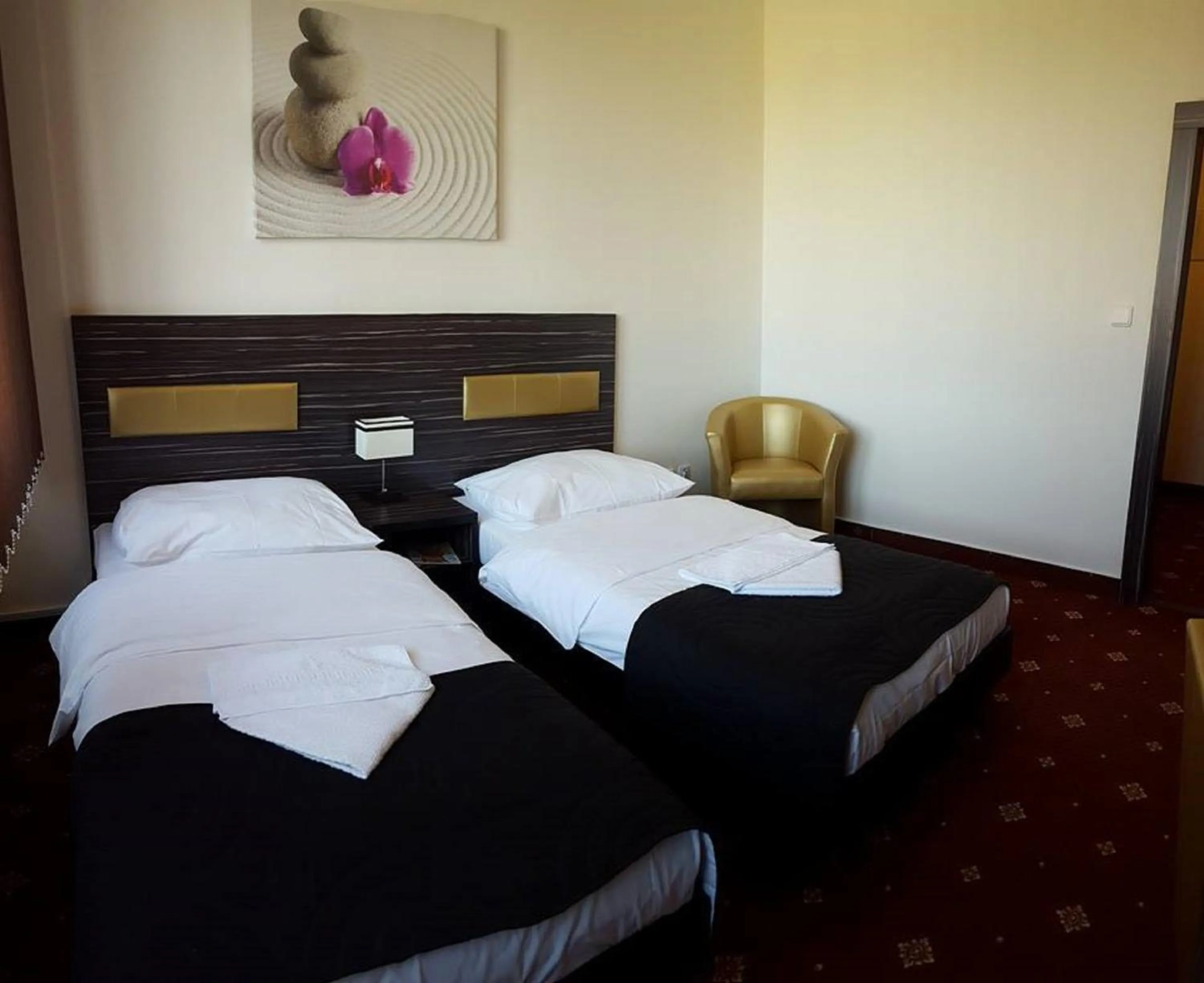 Photo of the whole room, Bed in Hotel Montenegro