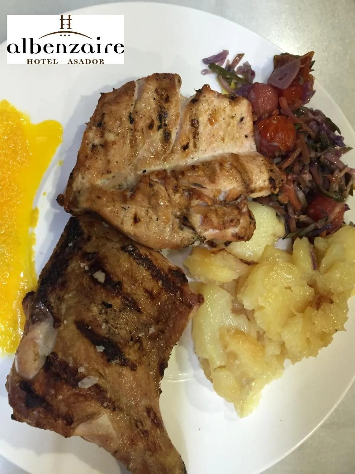 Food in Albenzaire Hotel Asador