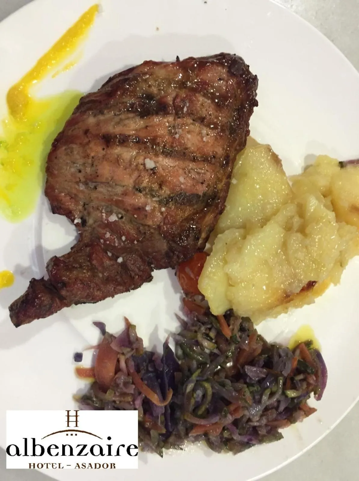 Food in Albenzaire Hotel Asador