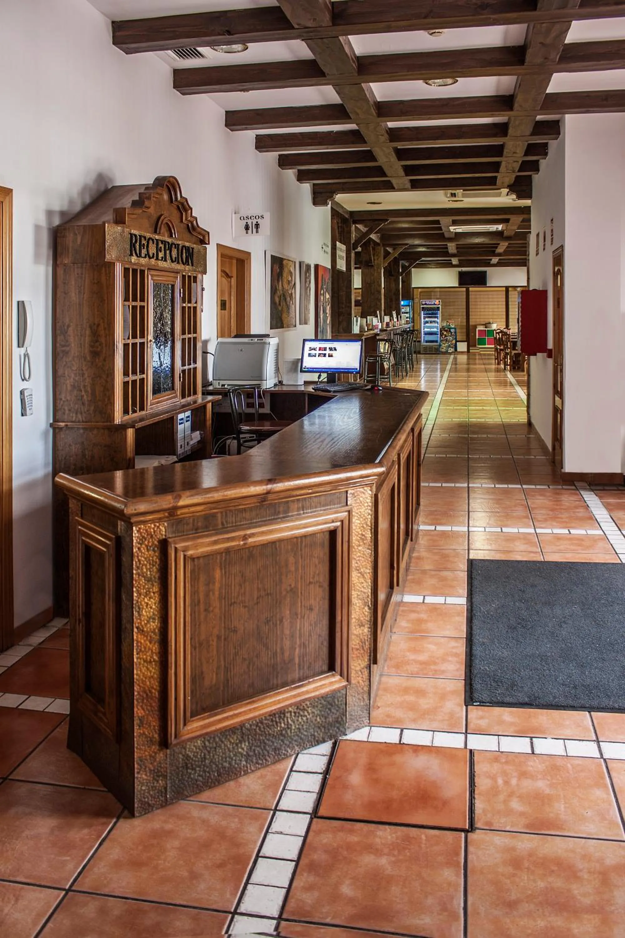 Lobby or reception in Albenzaire Hotel Asador