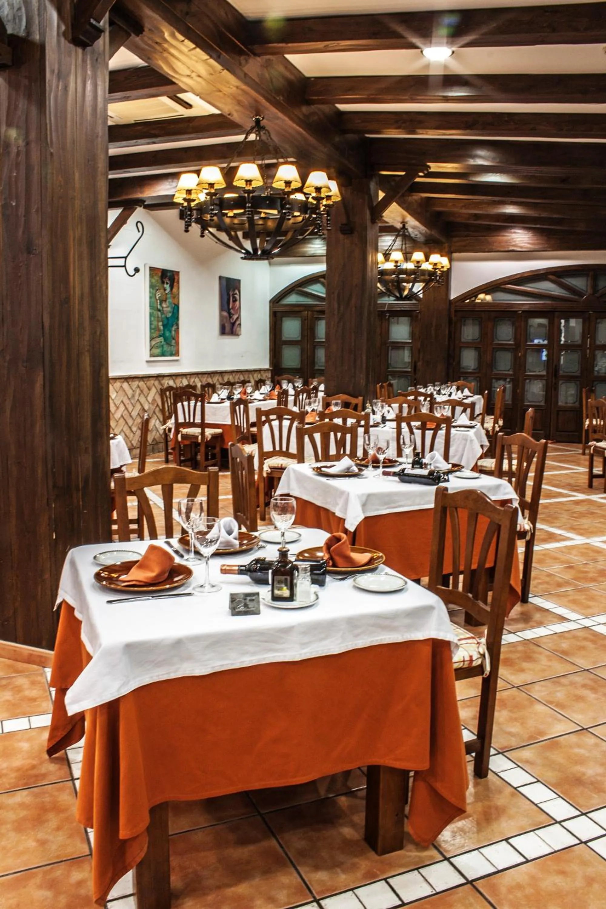 Business facilities in Albenzaire Hotel Asador