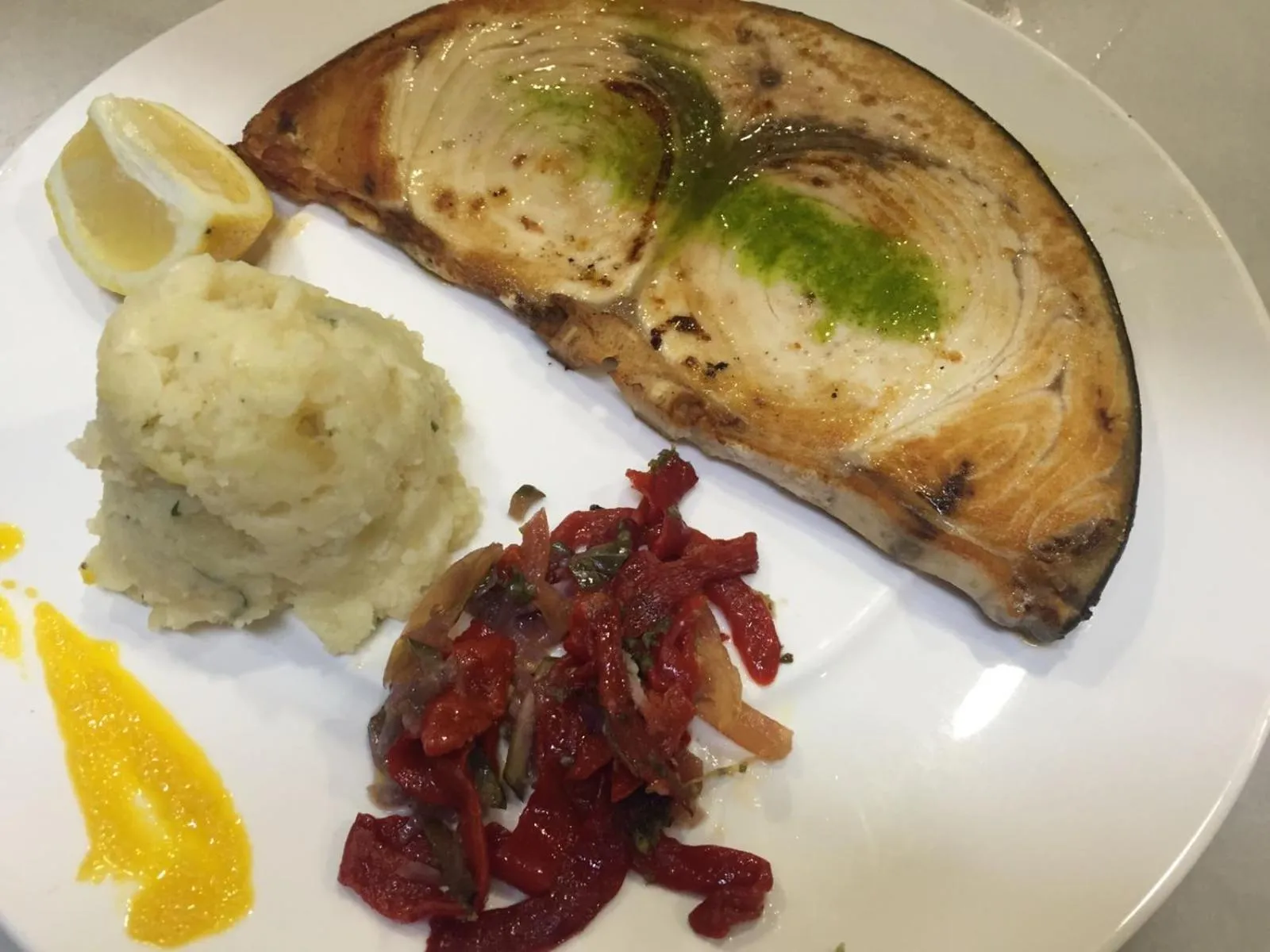 Meals in Albenzaire Hotel Asador