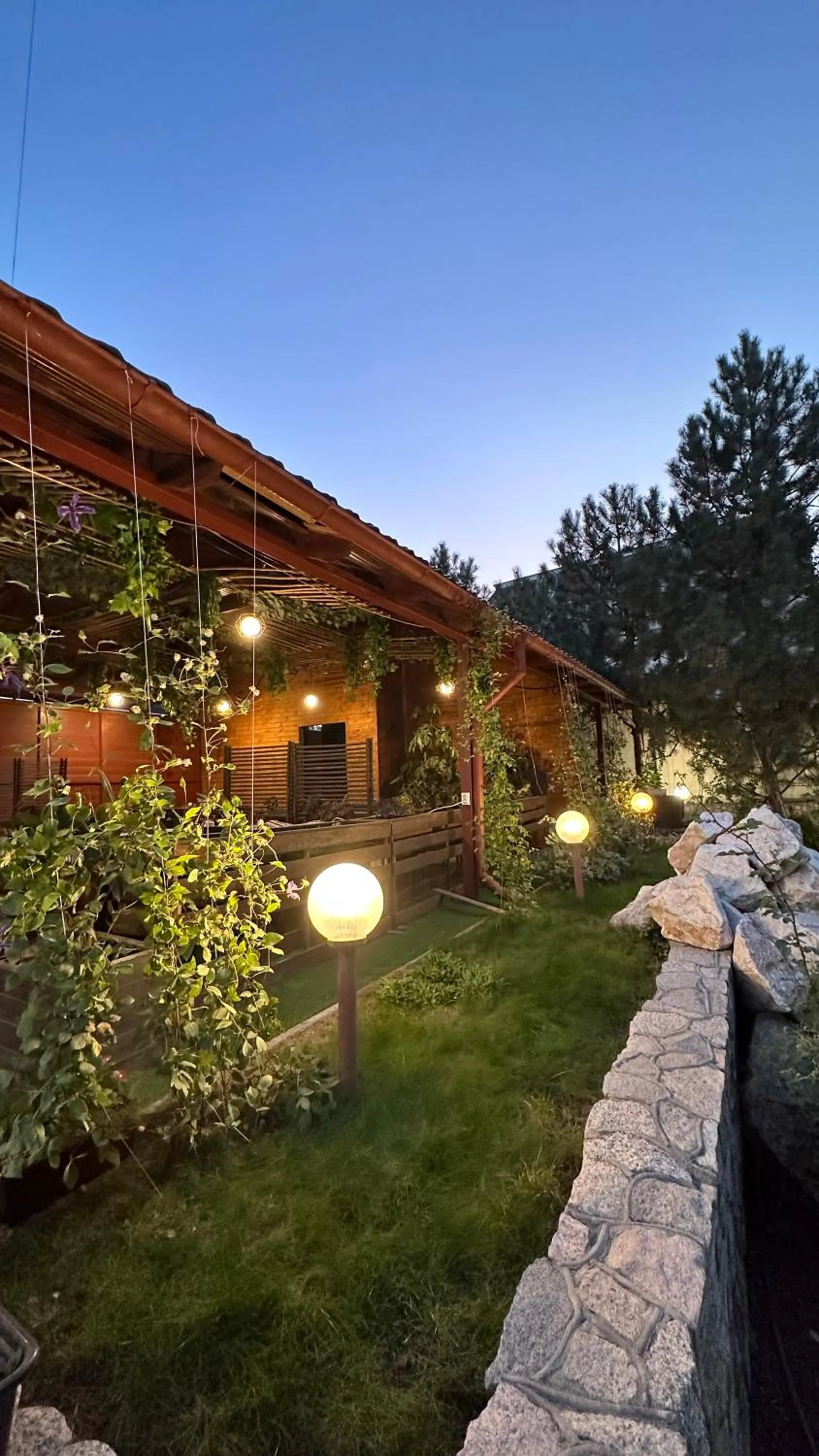 Restaurant/places to eat in Tian-Shan Hotel