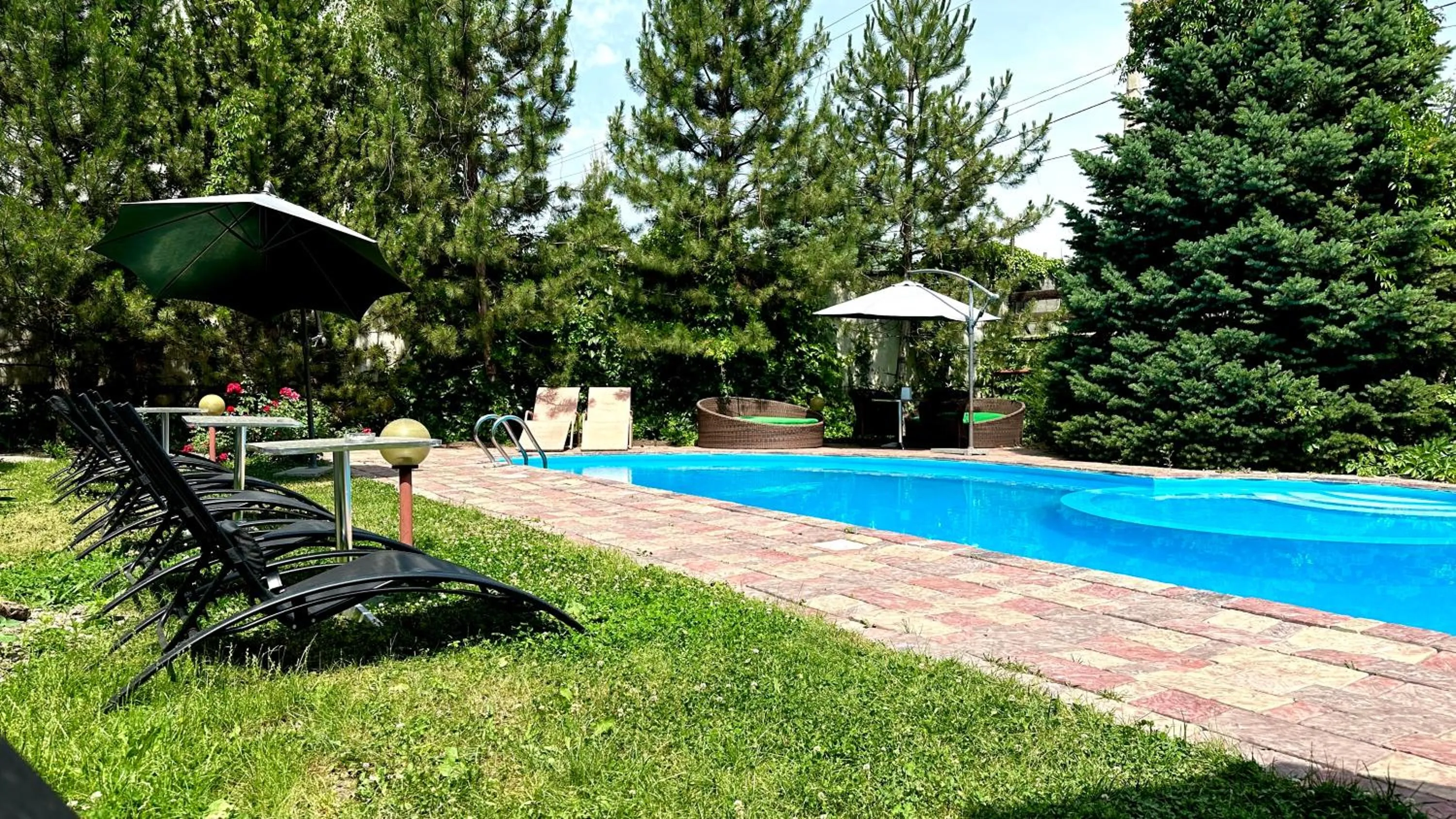 Day in Tian-Shan Hotel