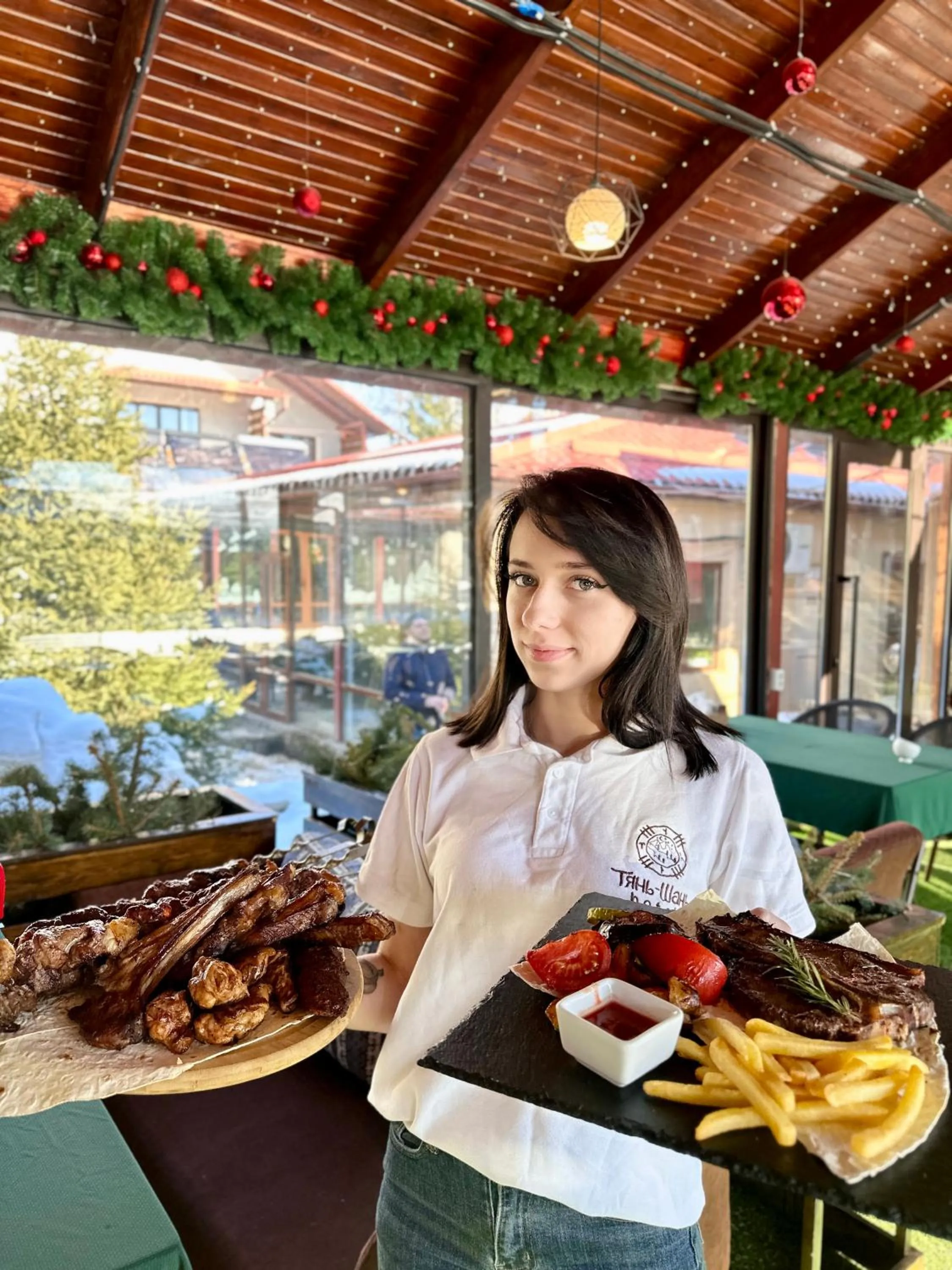 Restaurant/places to eat in Tian-Shan Hotel