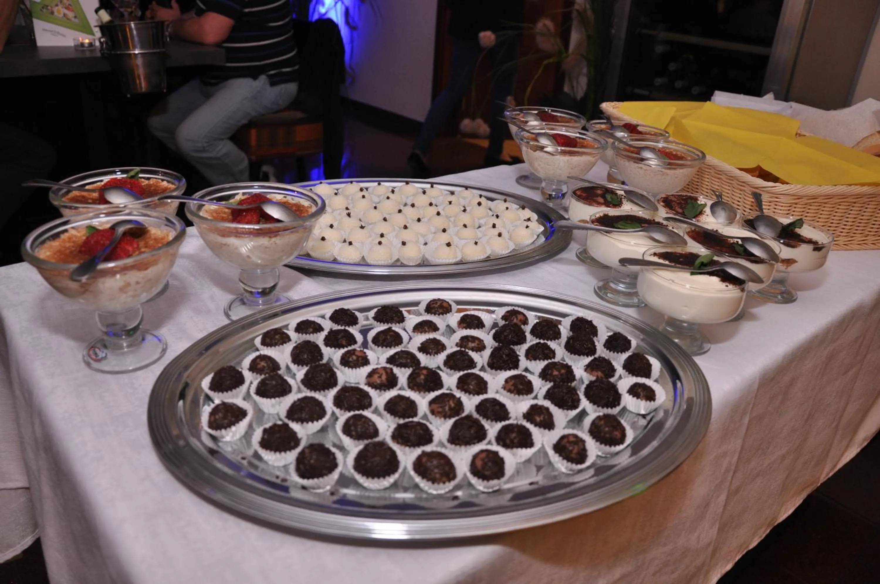 Meals in Hotel Arena