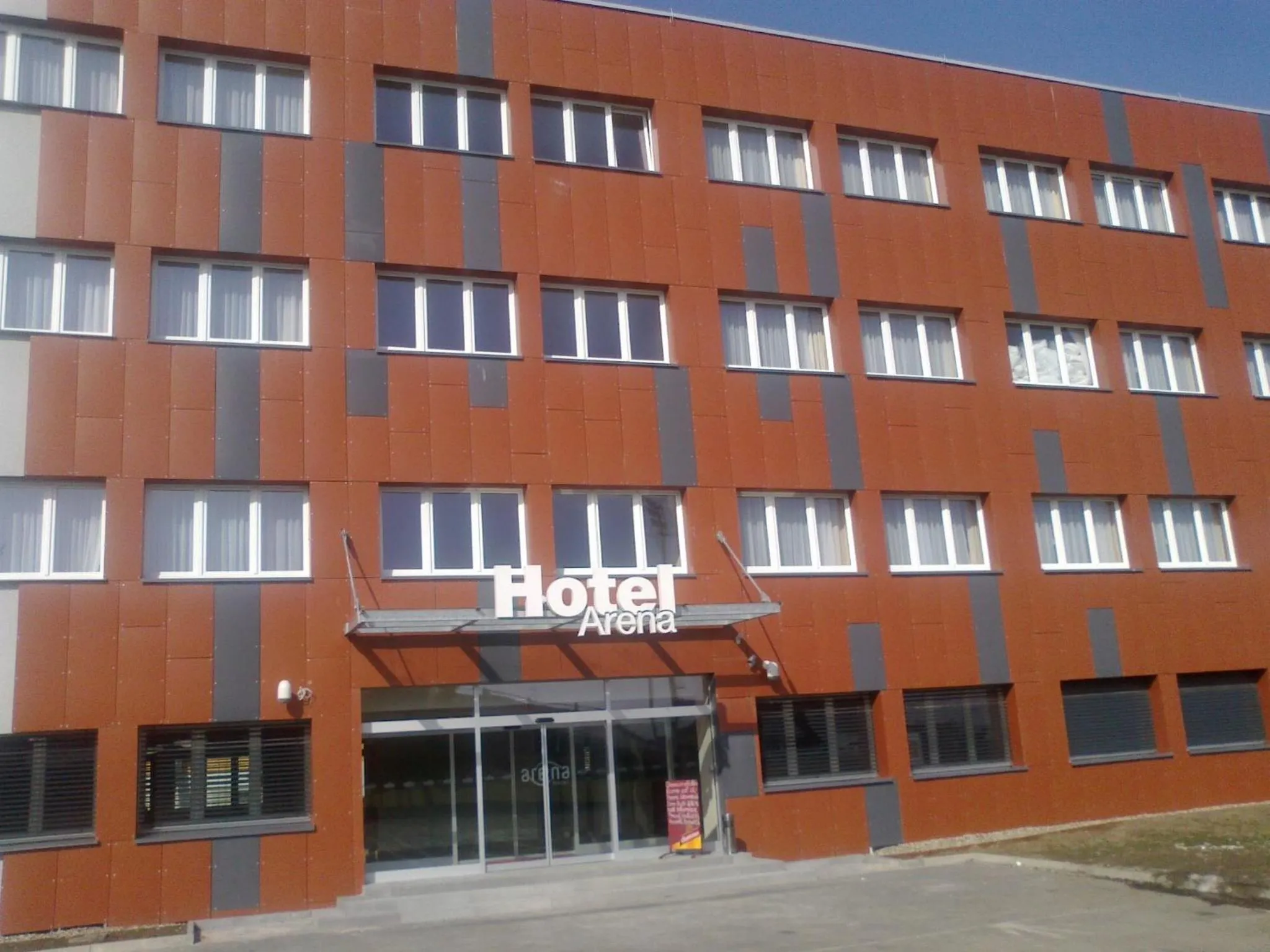 Facade/entrance in Hotel Arena