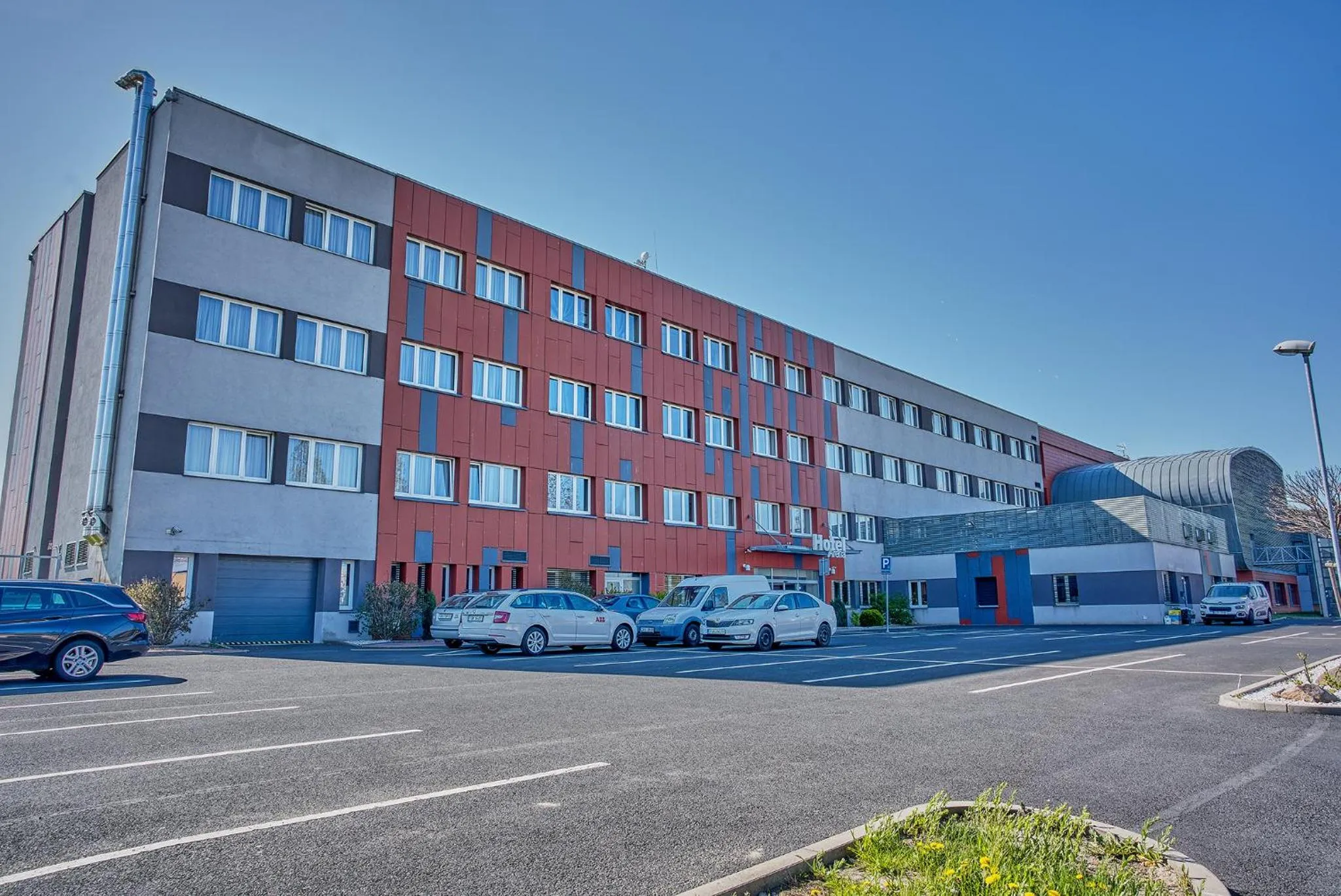 Property building in Hotel Arena