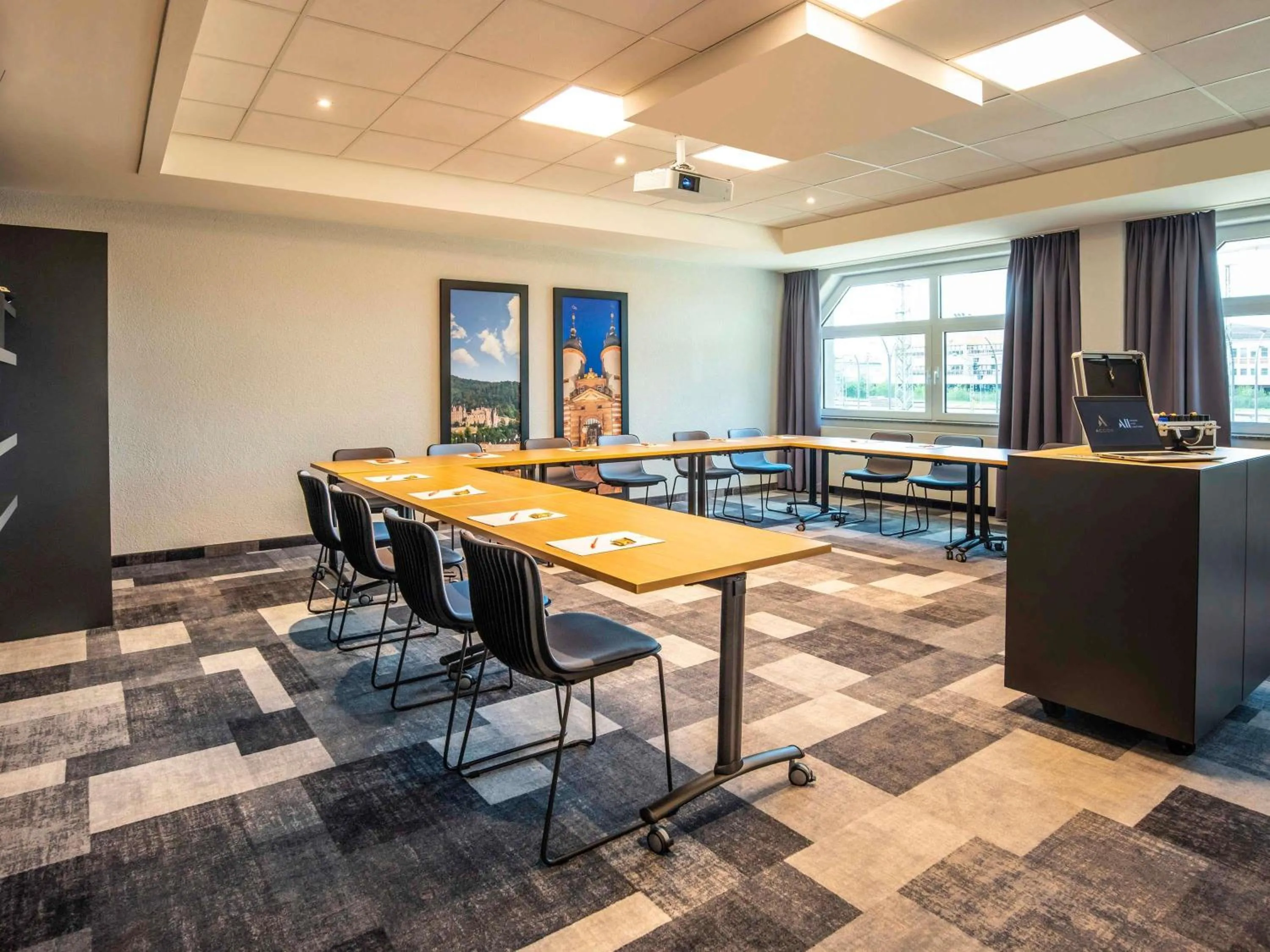 Meeting/conference room in ibis Heidelberg Hauptbahnhof