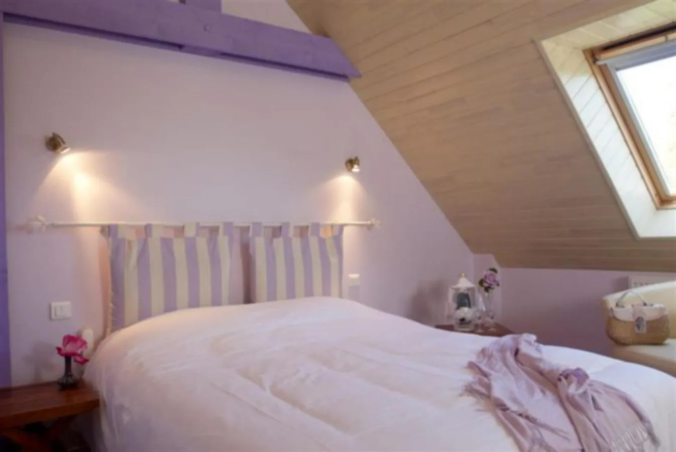 Bed in Logis Hotel Belle-Vue