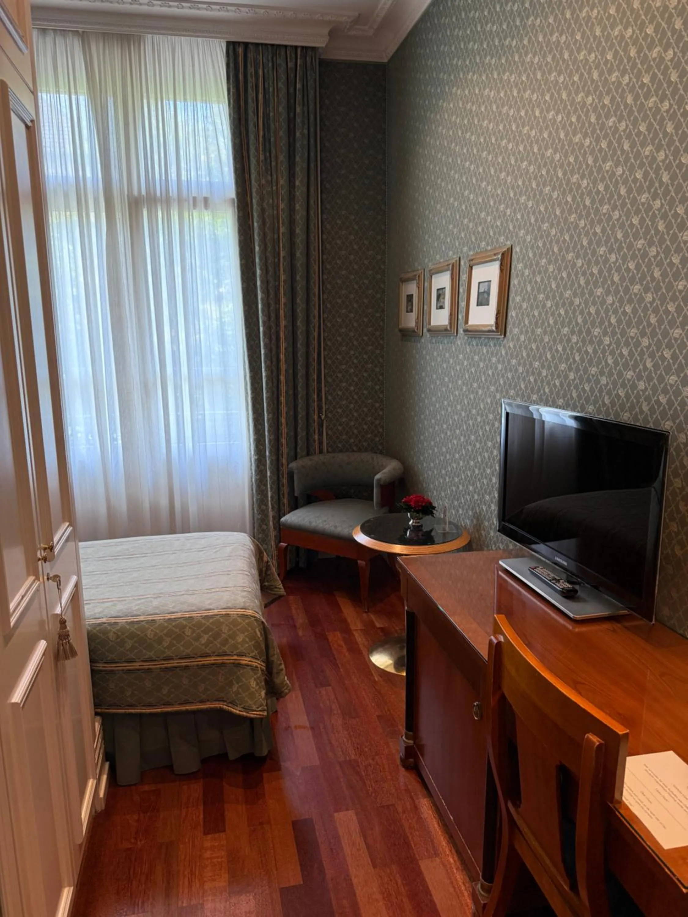 Superior Single Room in Hotel Liebig