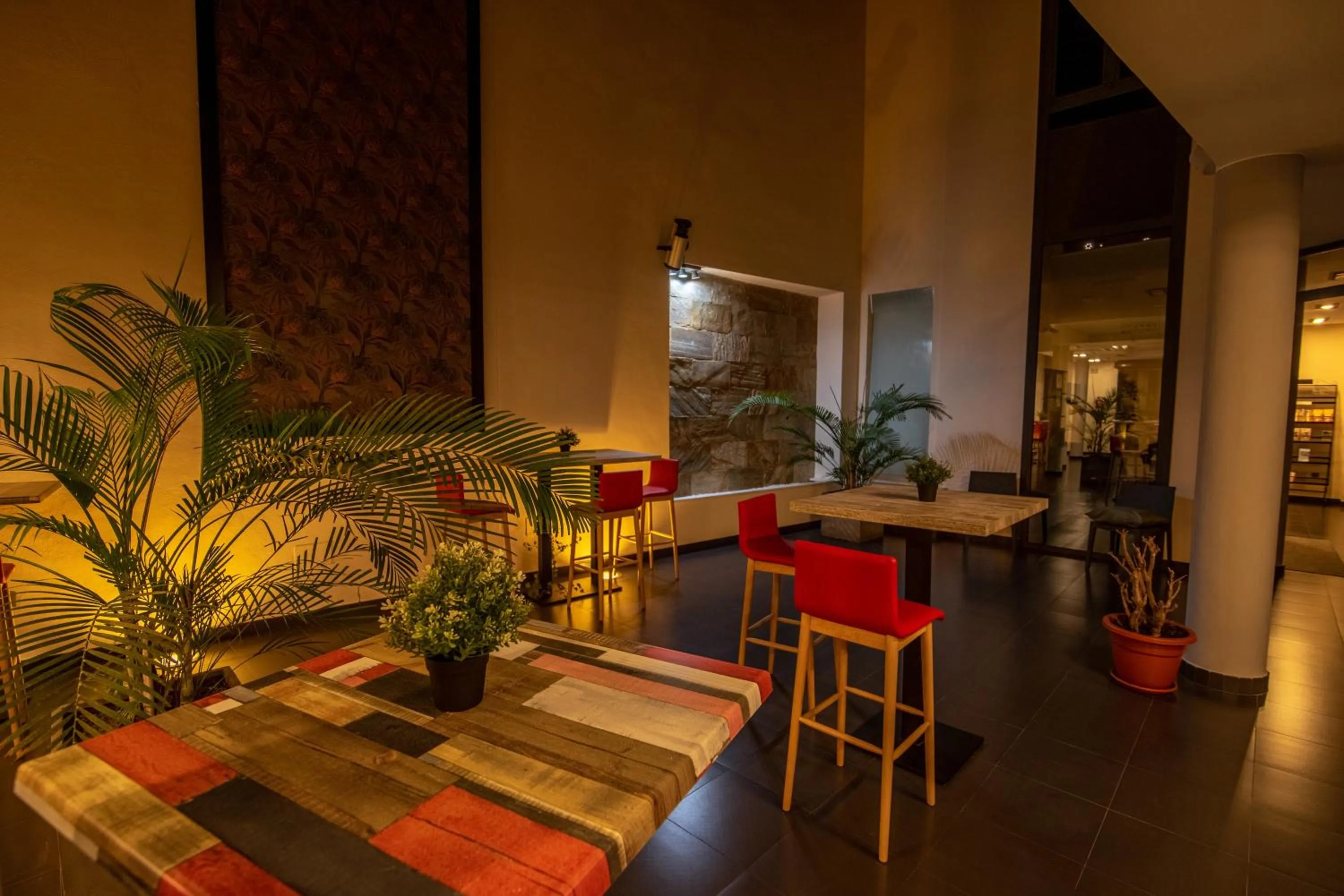 Communal lounge/ TV room in Hotel Los Nardos