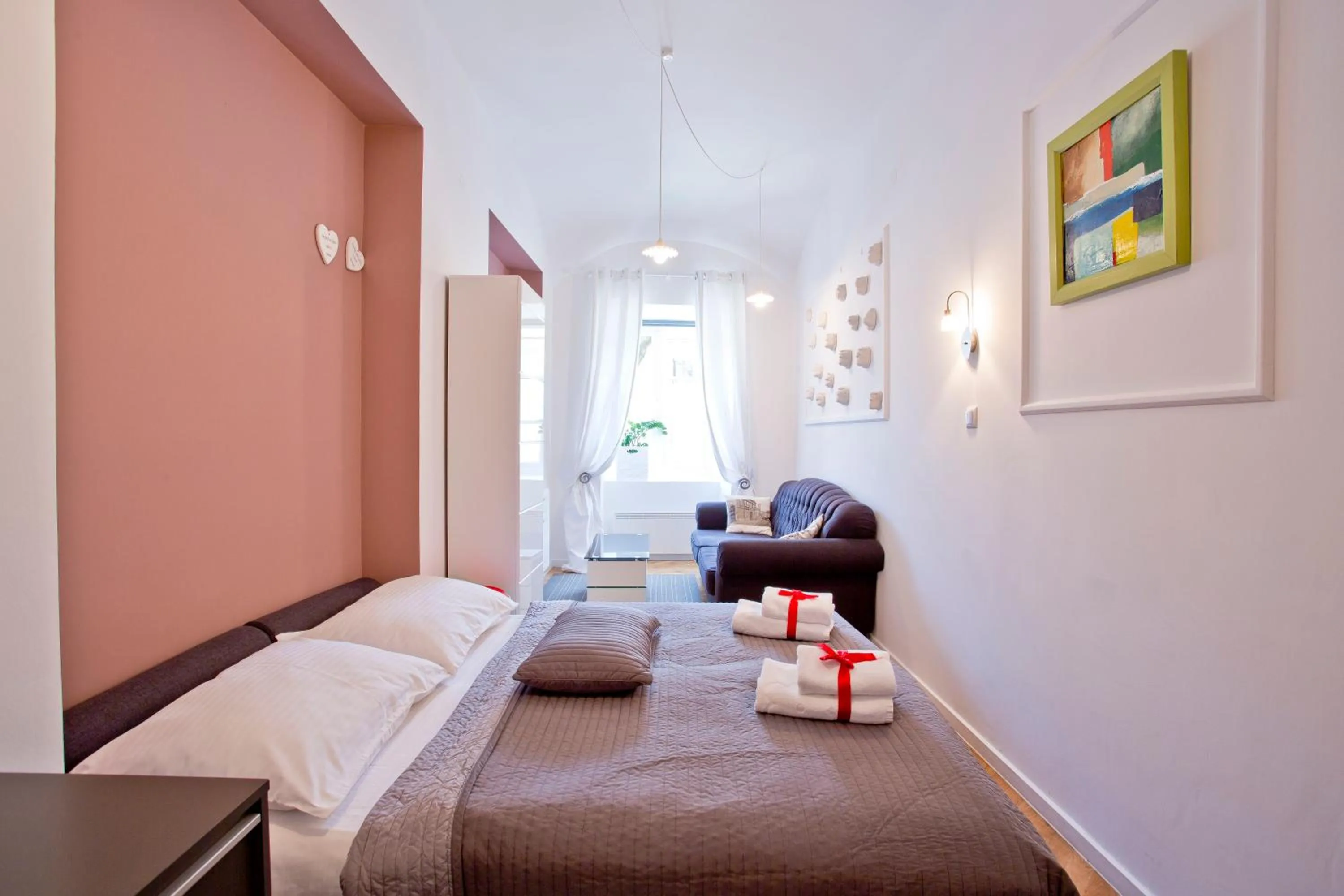 TV and multimedia, Bed in Rooms Zagreb 17