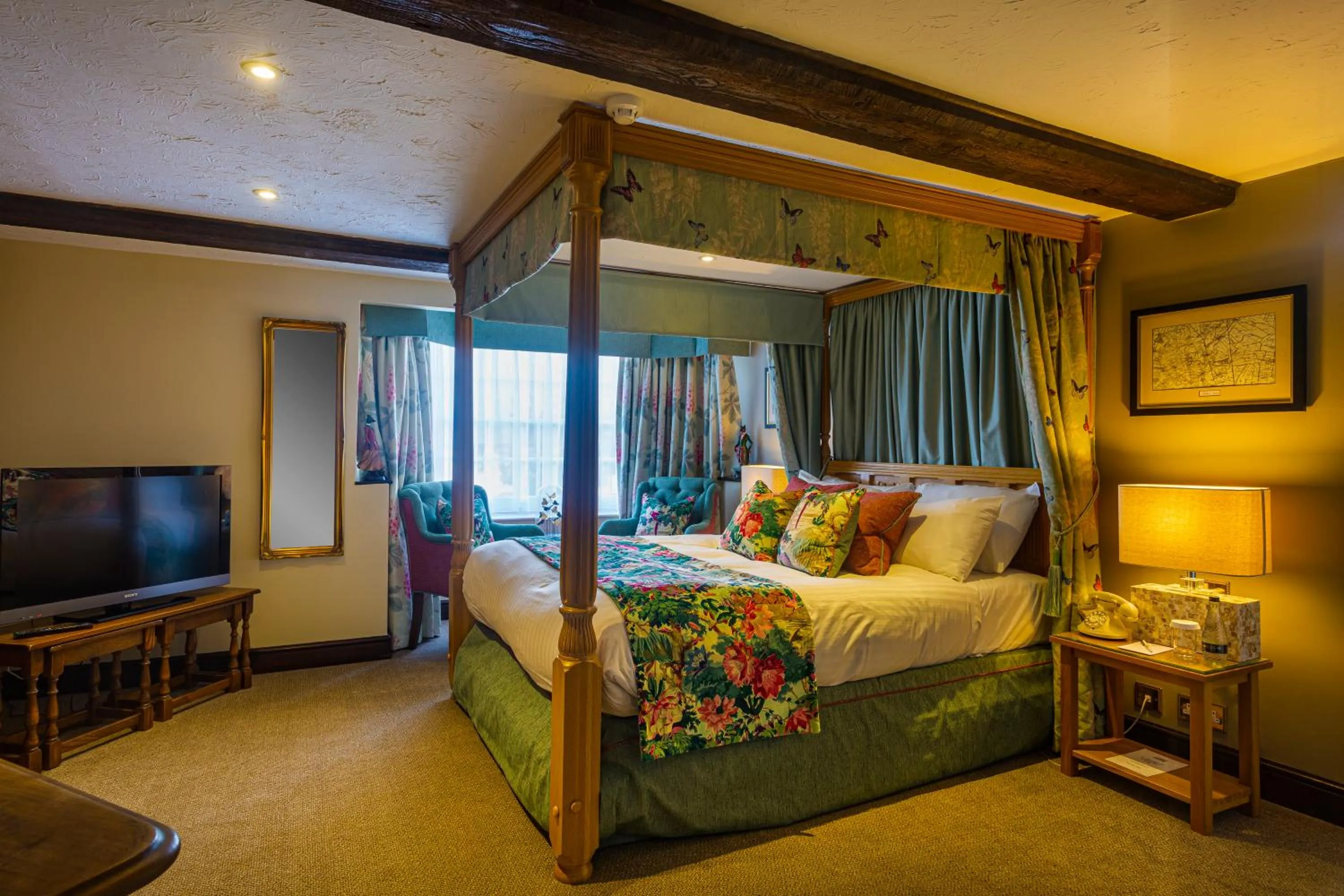 Bedroom, Bed in The Bell Inn, Stilton, Cambridgeshire - The Coaching Inn Group