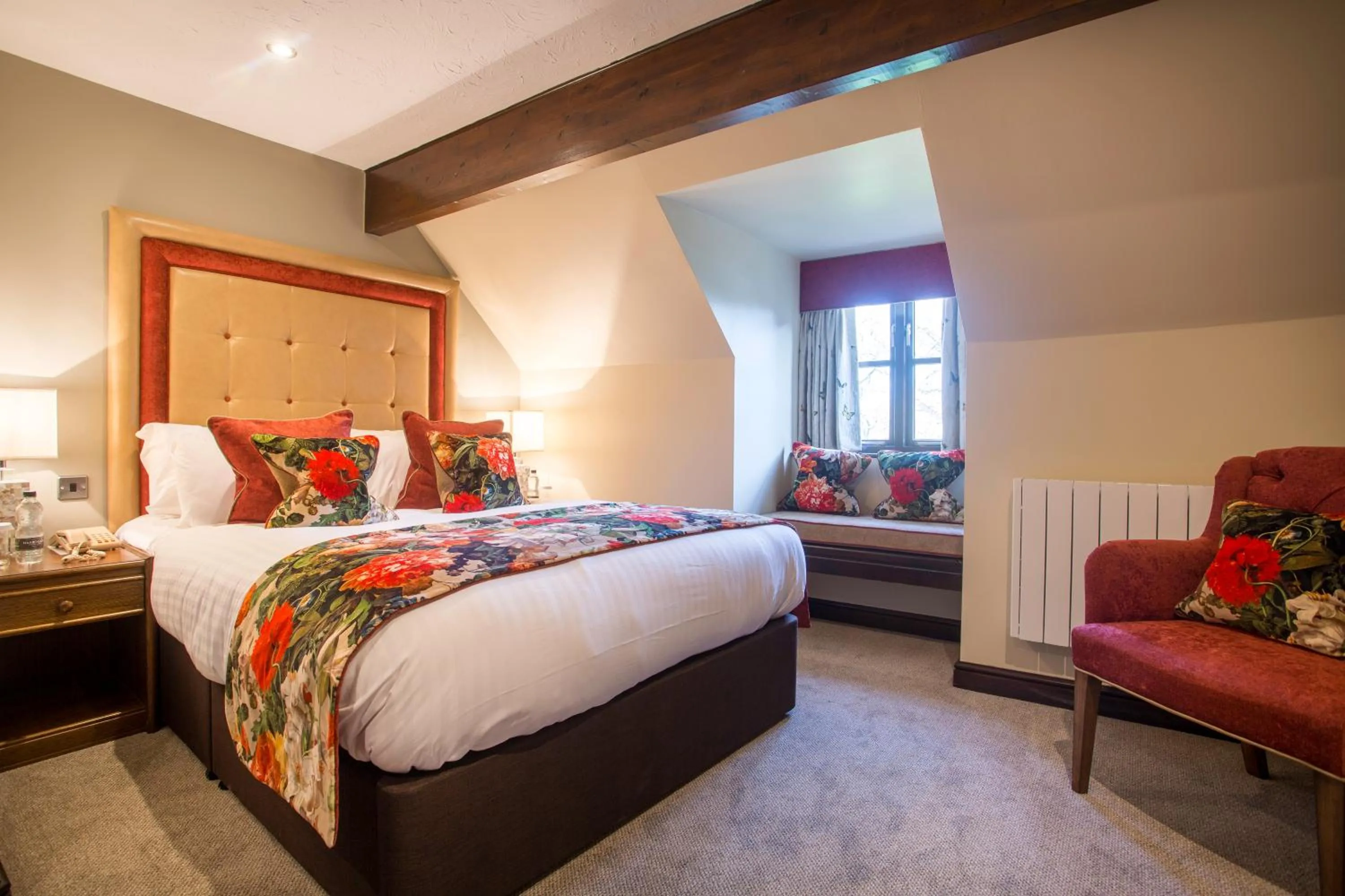 Bedroom, Bed in The Bell Inn, Stilton, Cambridgeshire - The Coaching Inn Group