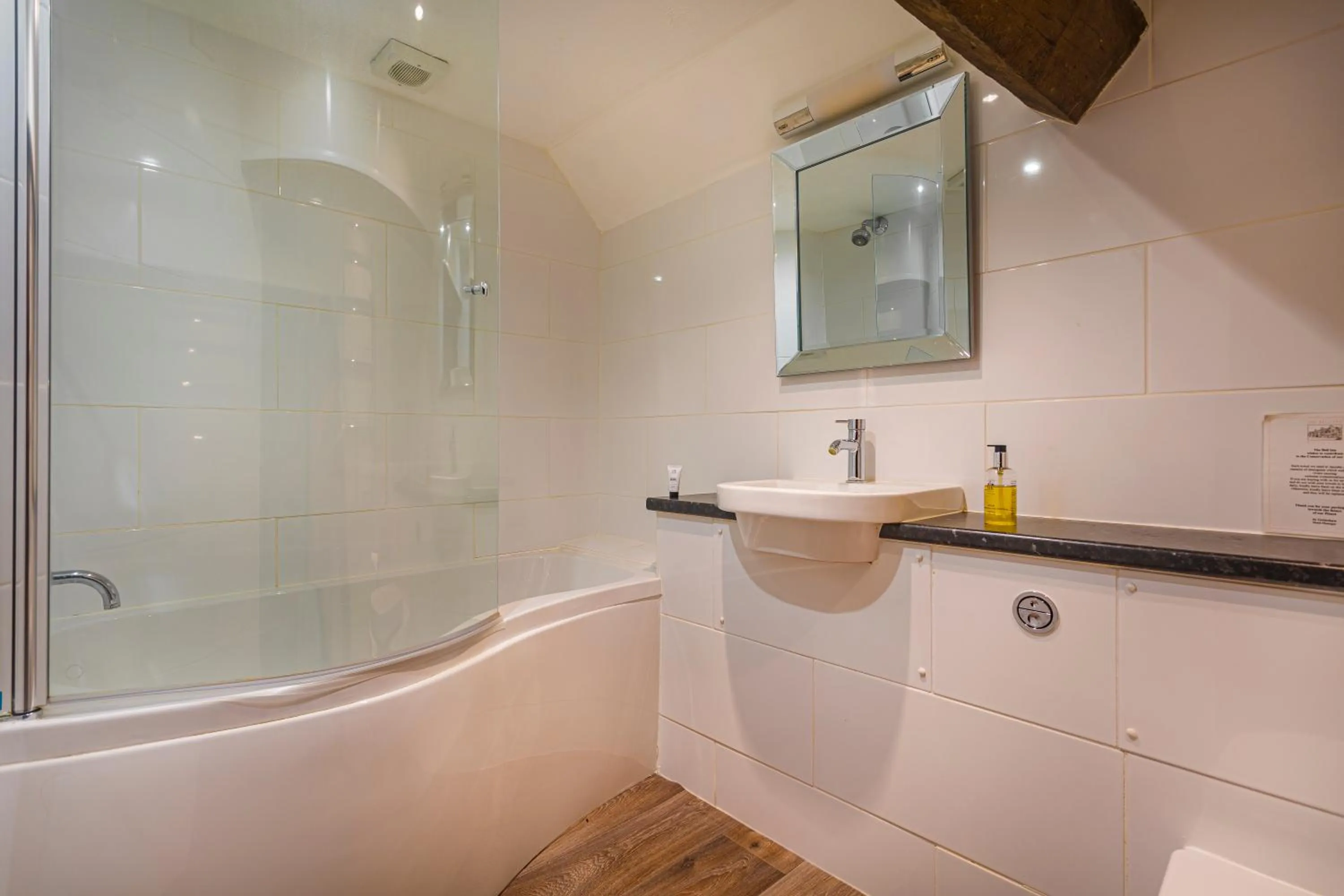 Bathroom in The Bell Inn, Stilton, Cambridgeshire - The Coaching Inn Group