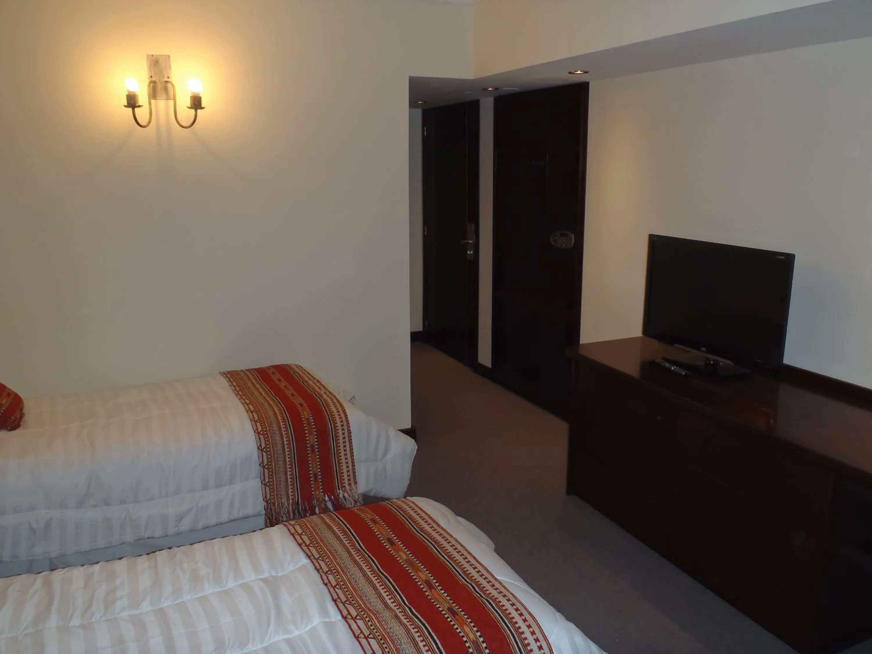 Bedroom, Bed in Hotel Cottbus