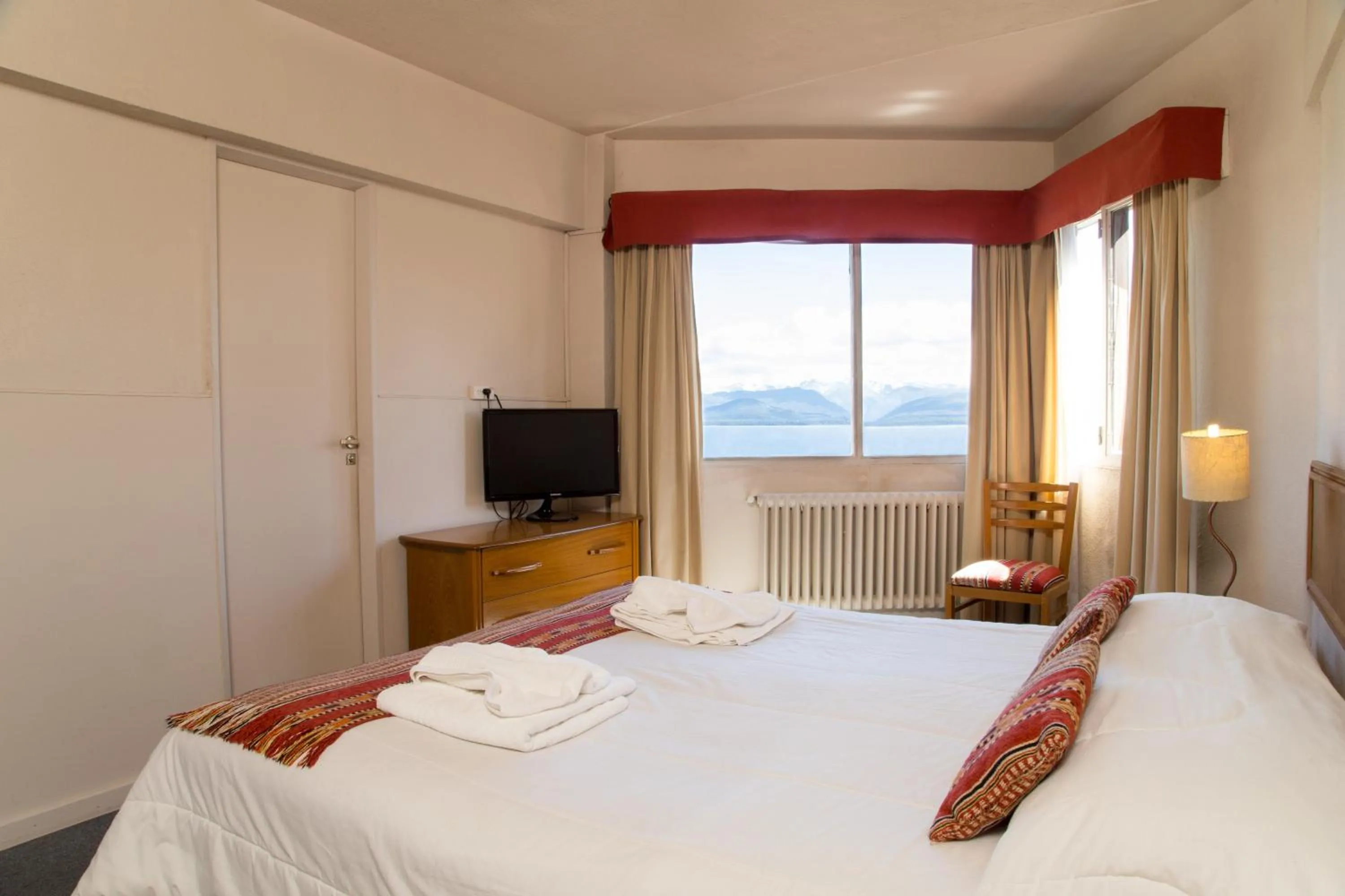 Day, Bed in Hotel Cottbus