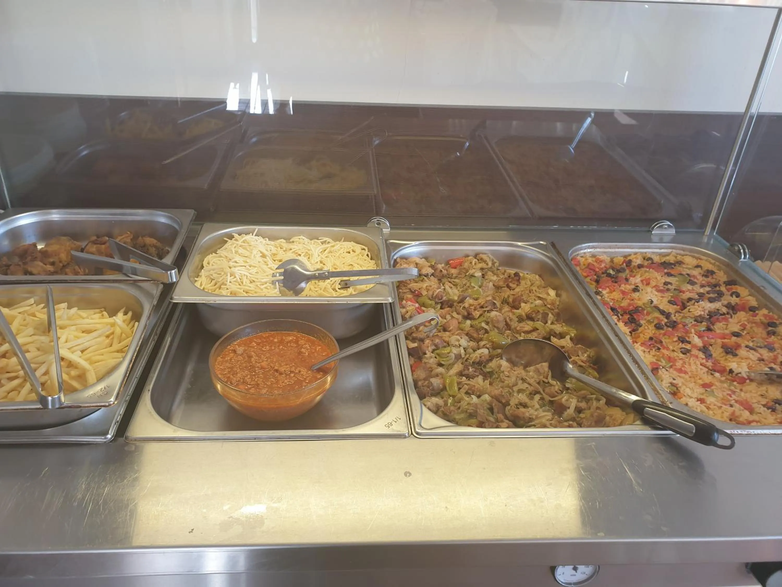 Dinner in Apart Hotel Vechna R