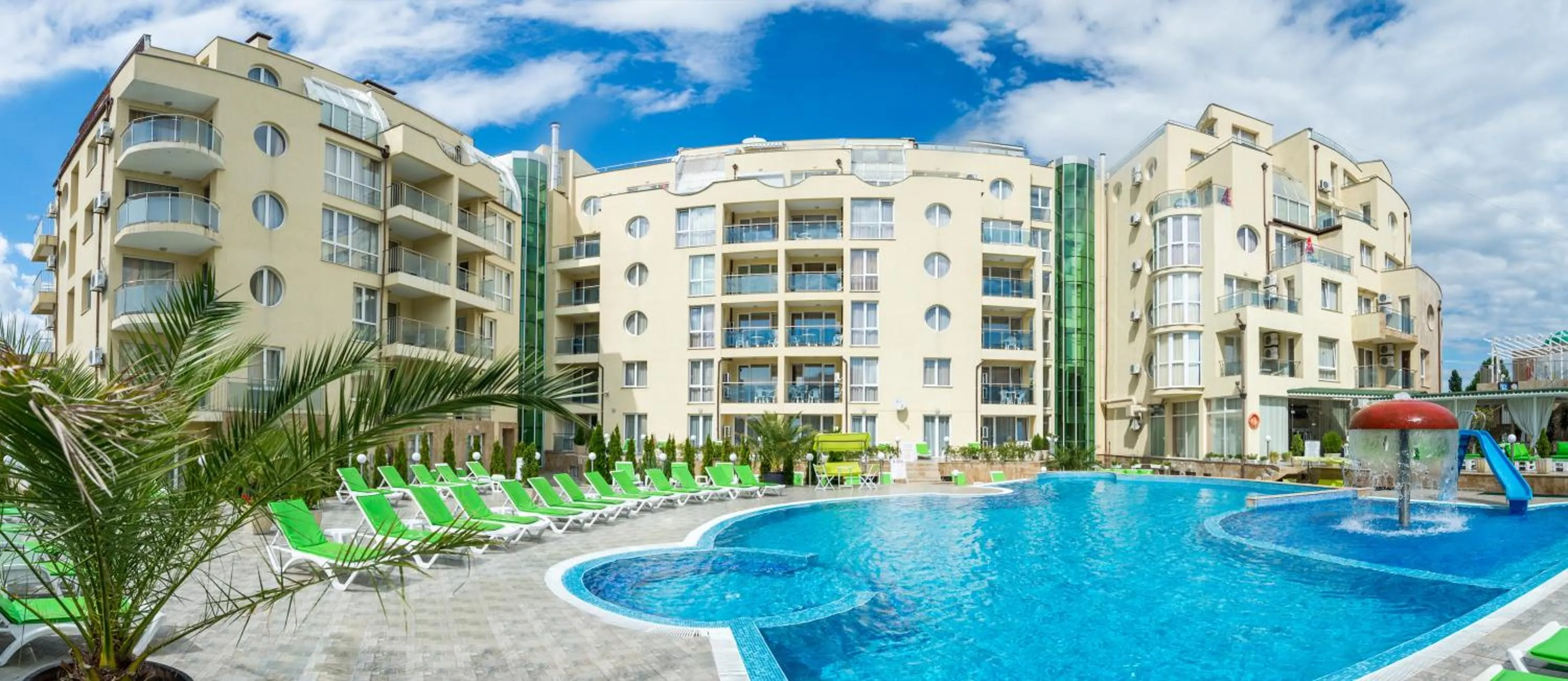 Property building in Apart Hotel Vechna R