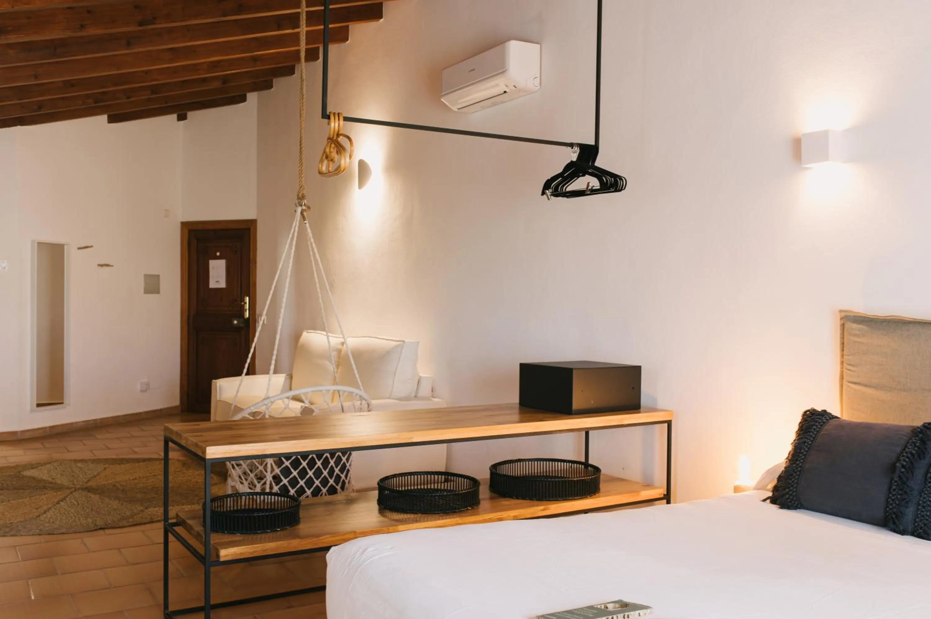 Bed in Curolla Petit Hotel