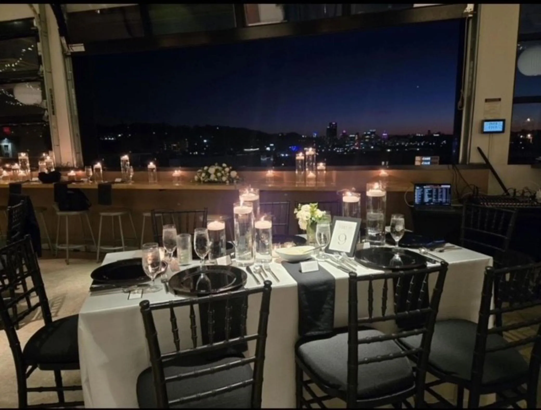 Restaurant/places to eat in TRYP by Wyndham Pittsburgh/Lawrenceville