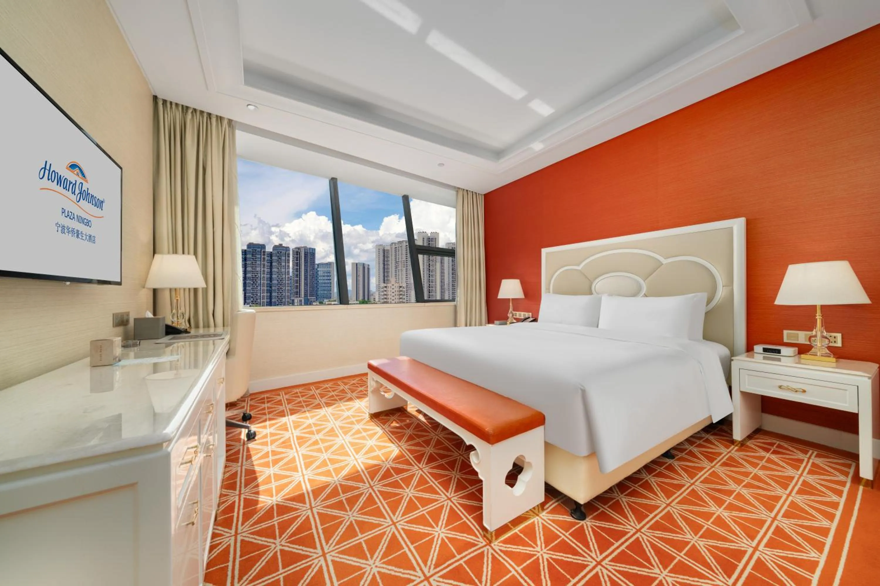 Bed in Howard Johnson Plaza Ningbo