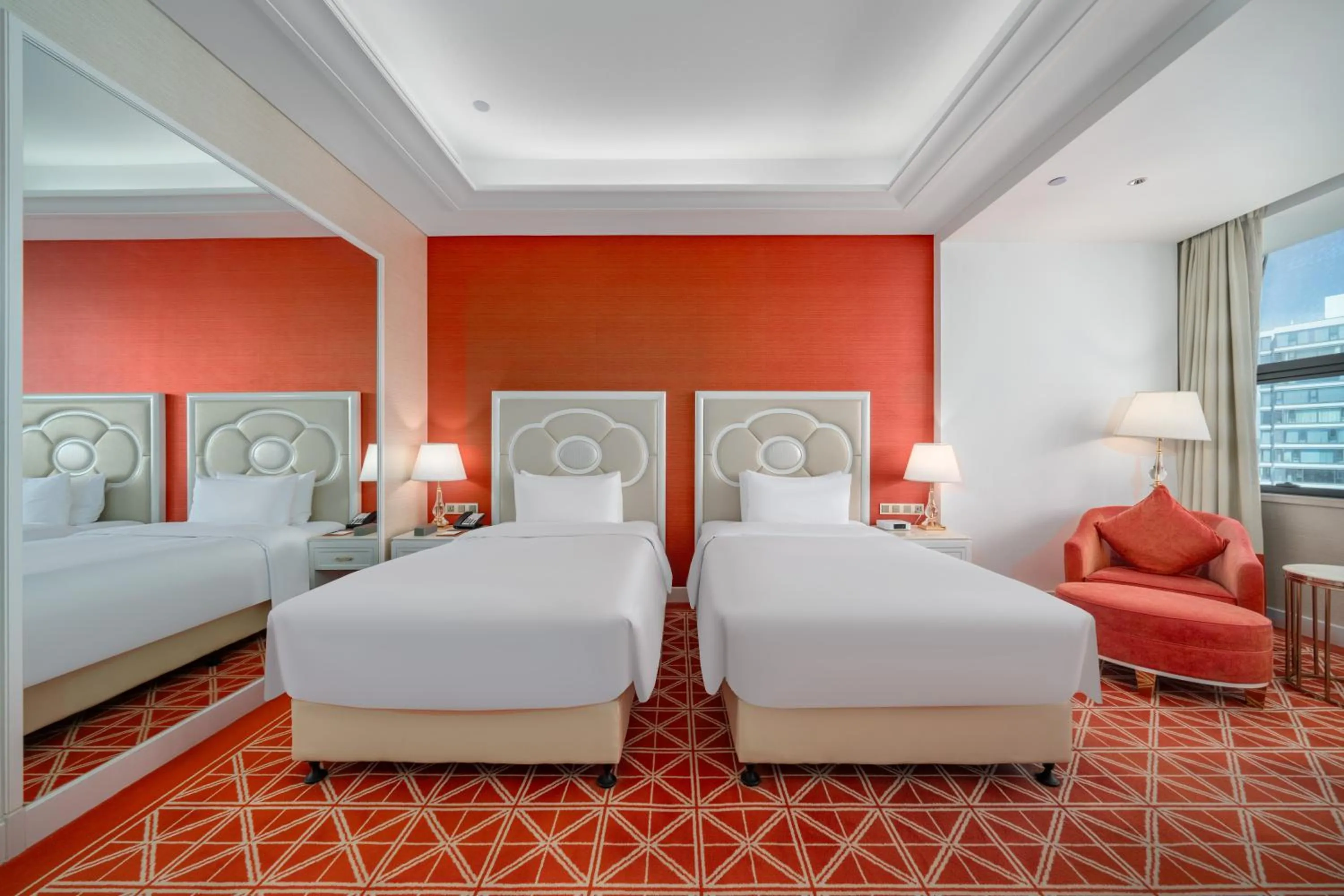 Bed in Howard Johnson Plaza Ningbo