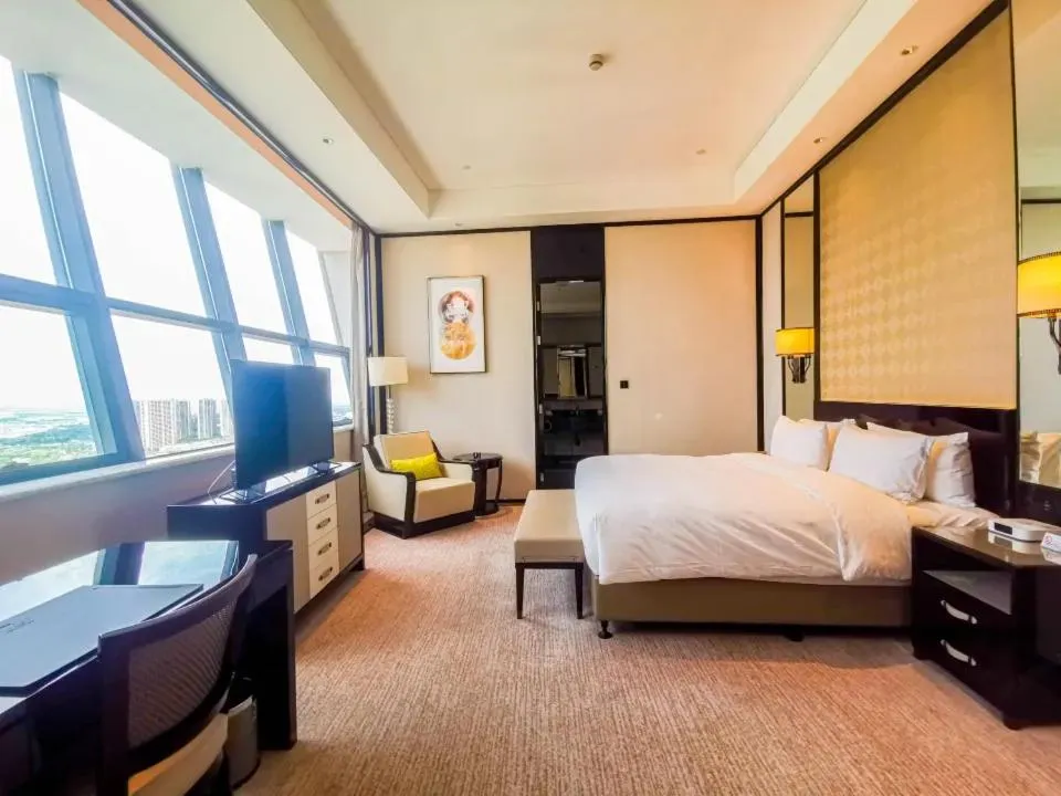 Bed in Howard Johnson Plaza Ningbo