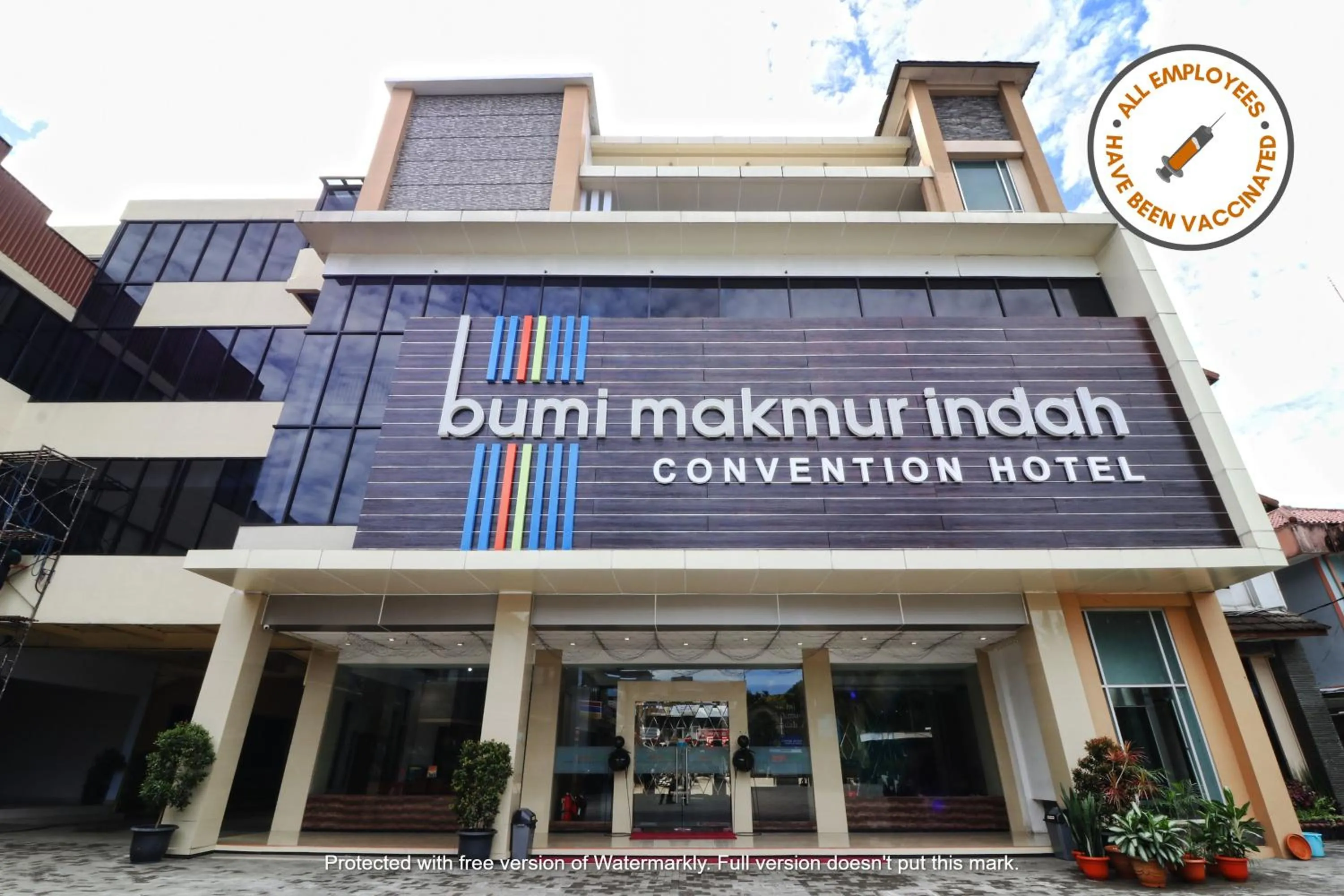 Property building in Hotel Bumi Makmur Indah