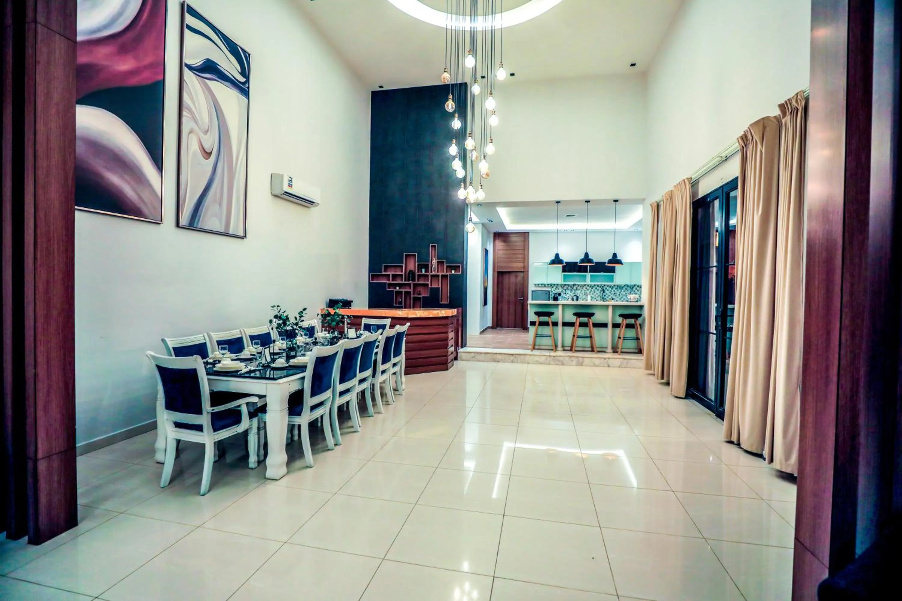 The Corner Hotel Resorts - Riyadh