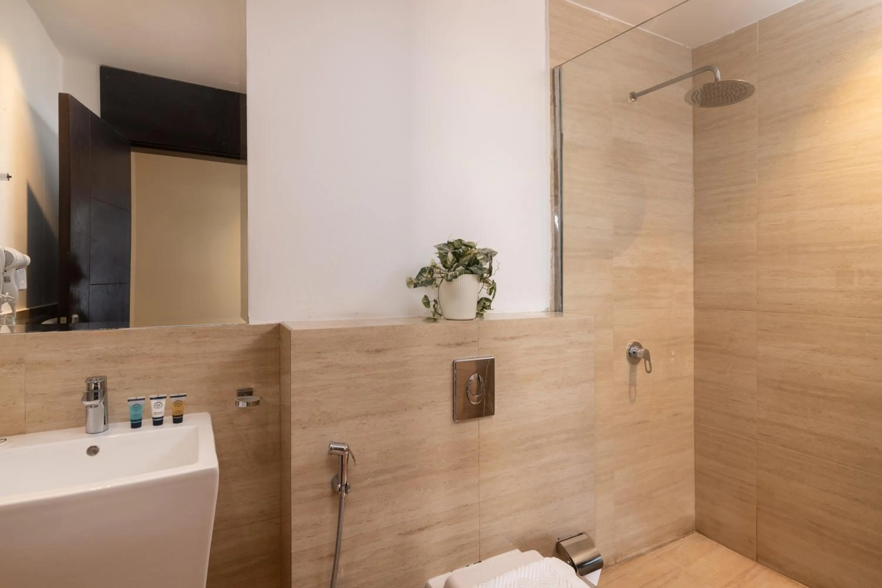 The Corner Hotel Resorts - Riyadh